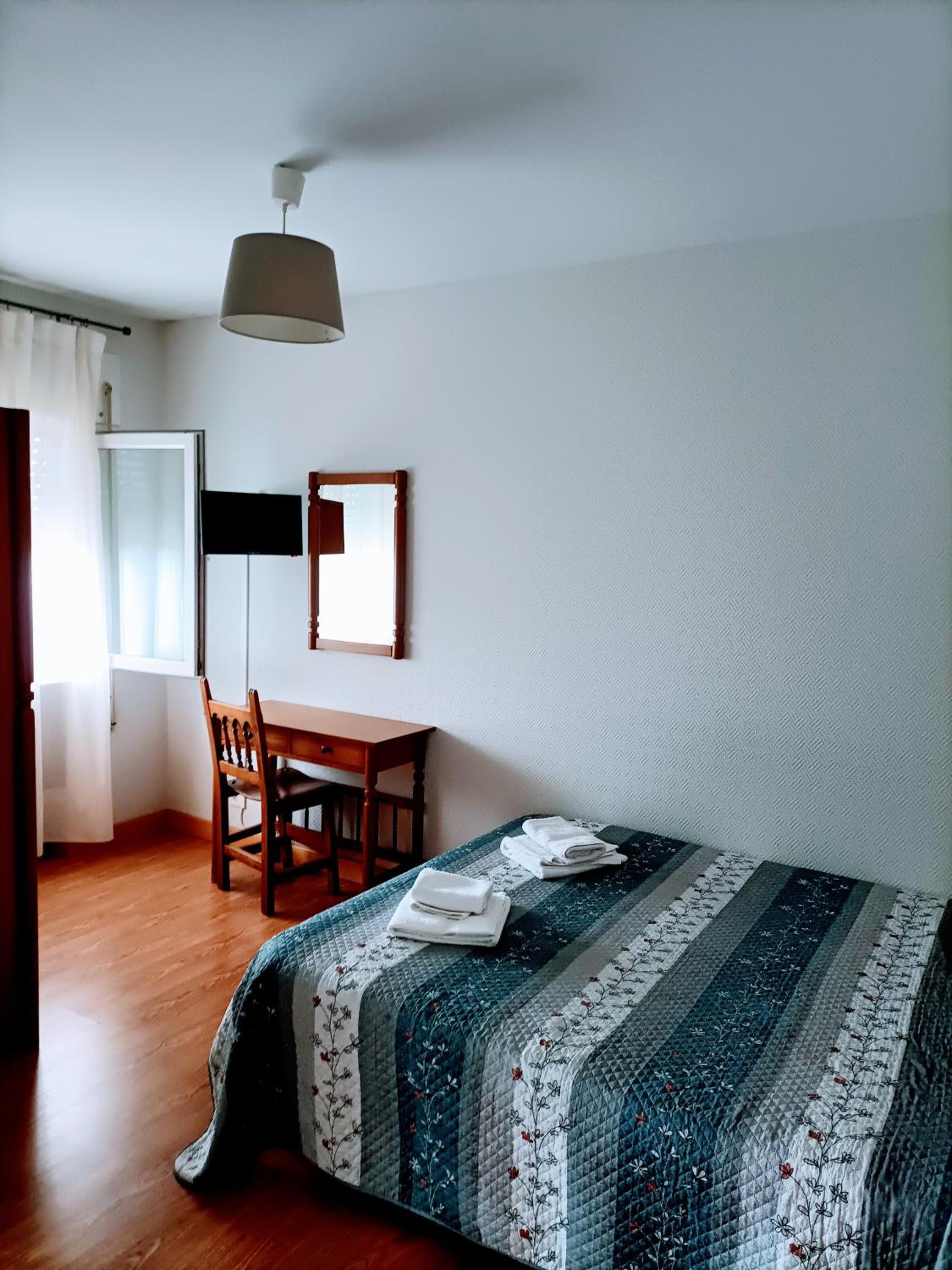 Double Room - Photo 5
