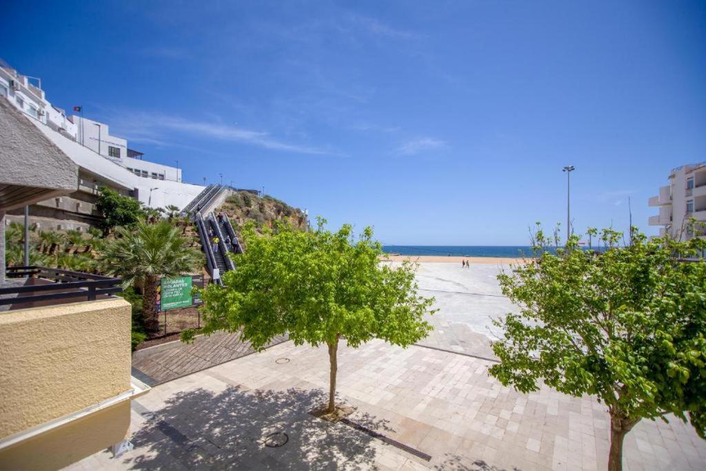 One-Bedroom Apartment with Sea View - Photo 7