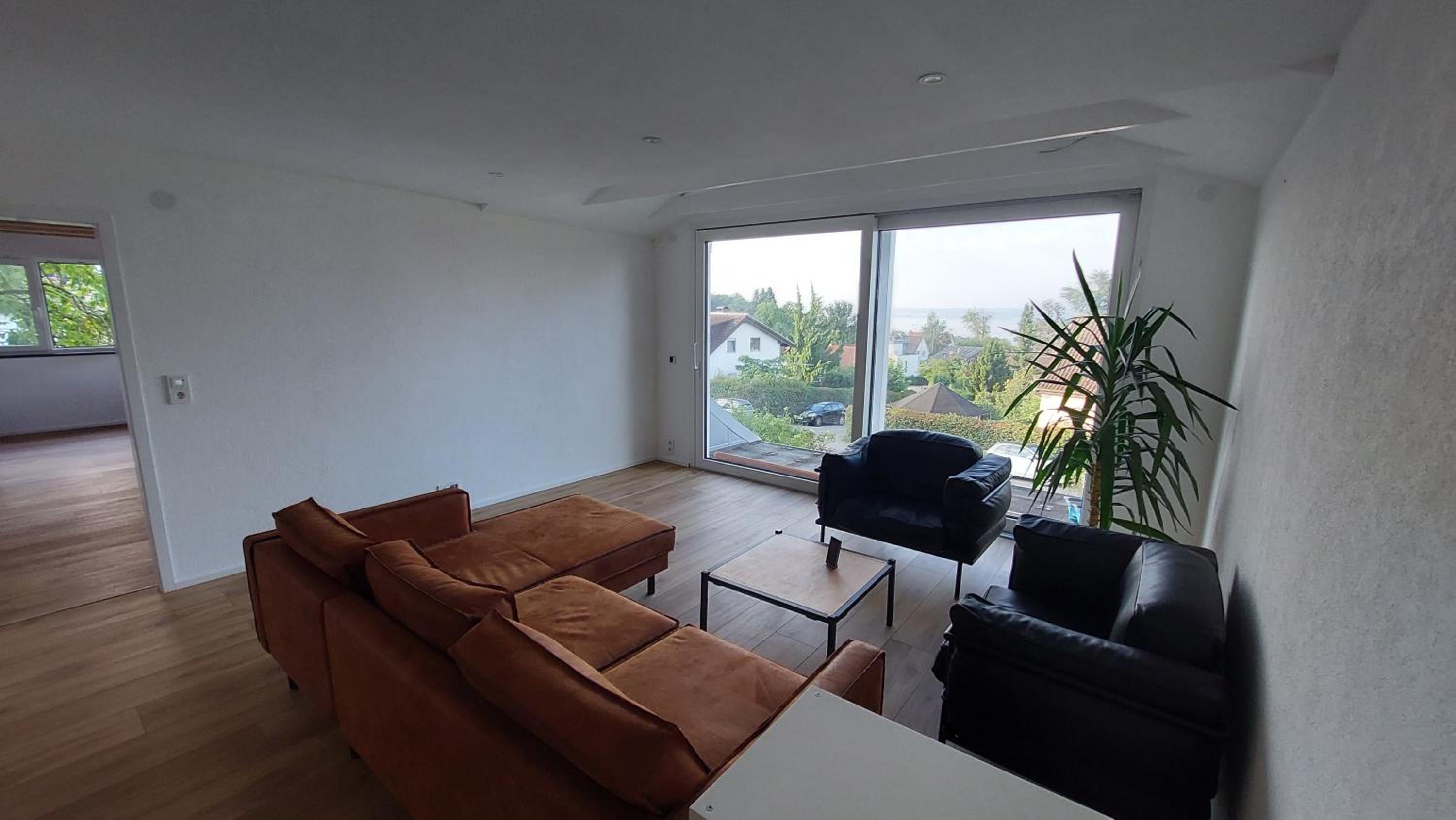 Apartment With Lake View photo 2