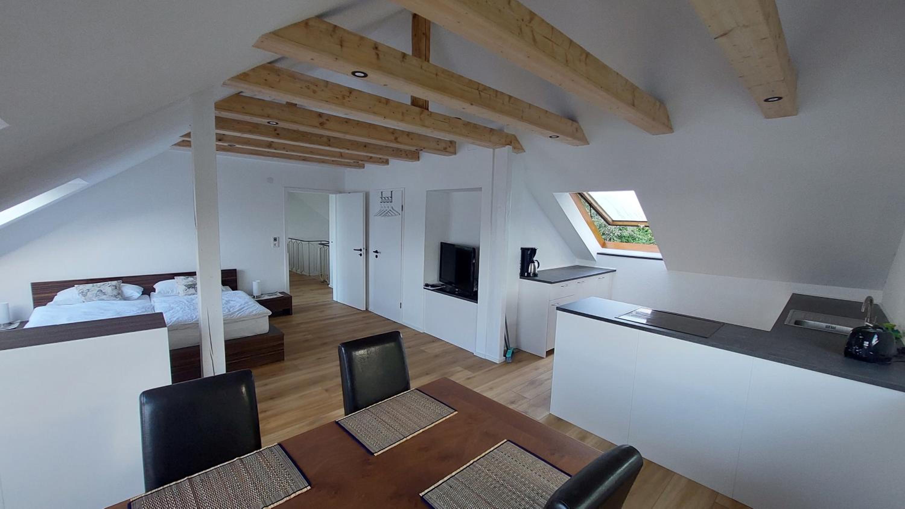 Apartment With Lake View photo 3