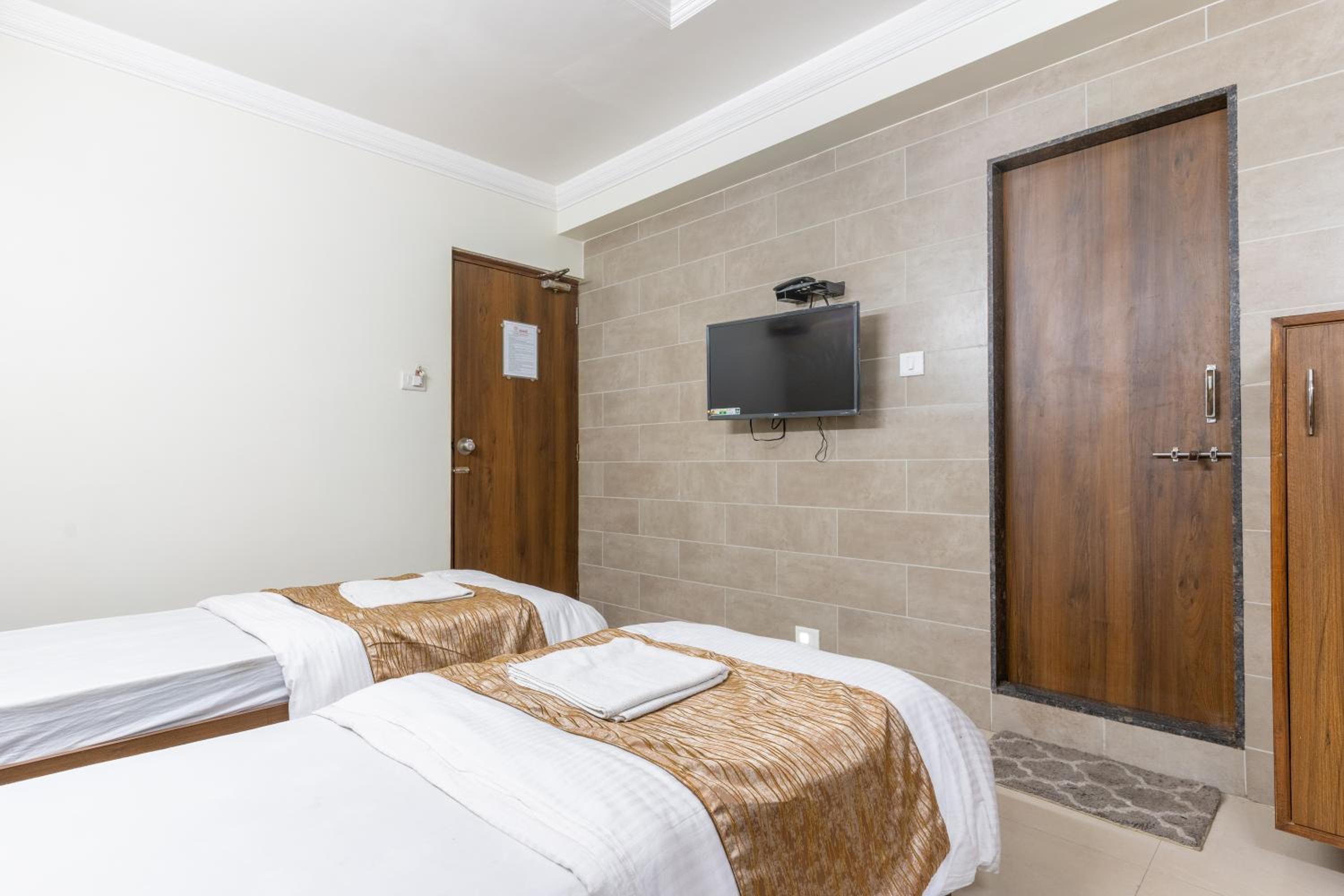 Deluxe Double Room - Photo 2