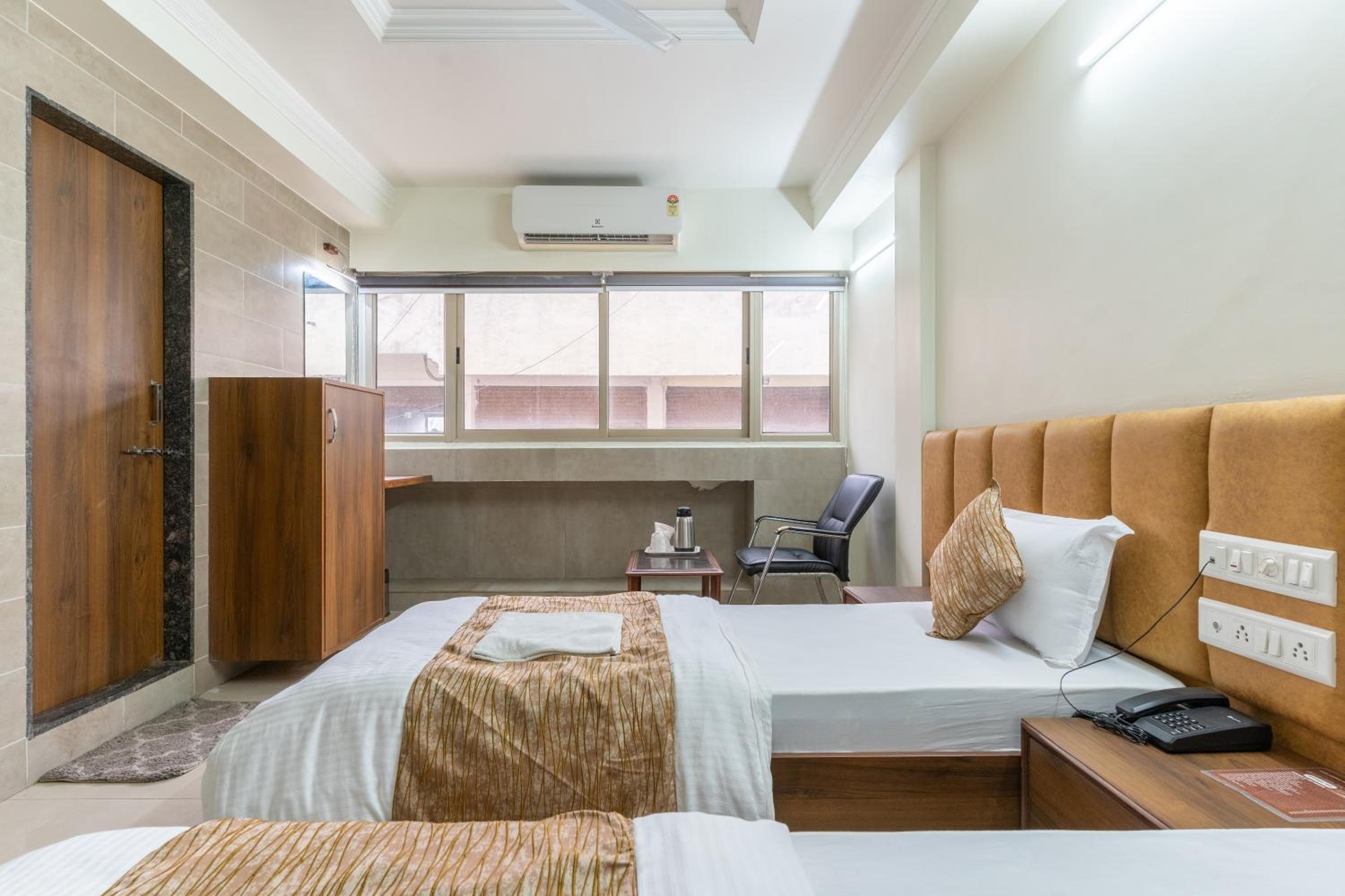 Deluxe Double Room - Photo 1