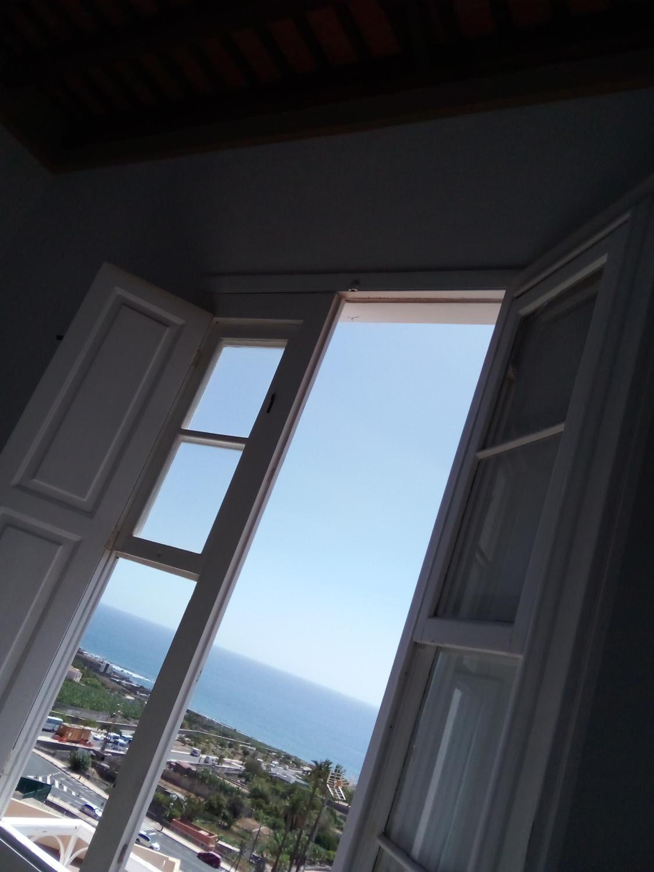 Deluxe Room - Photo 13