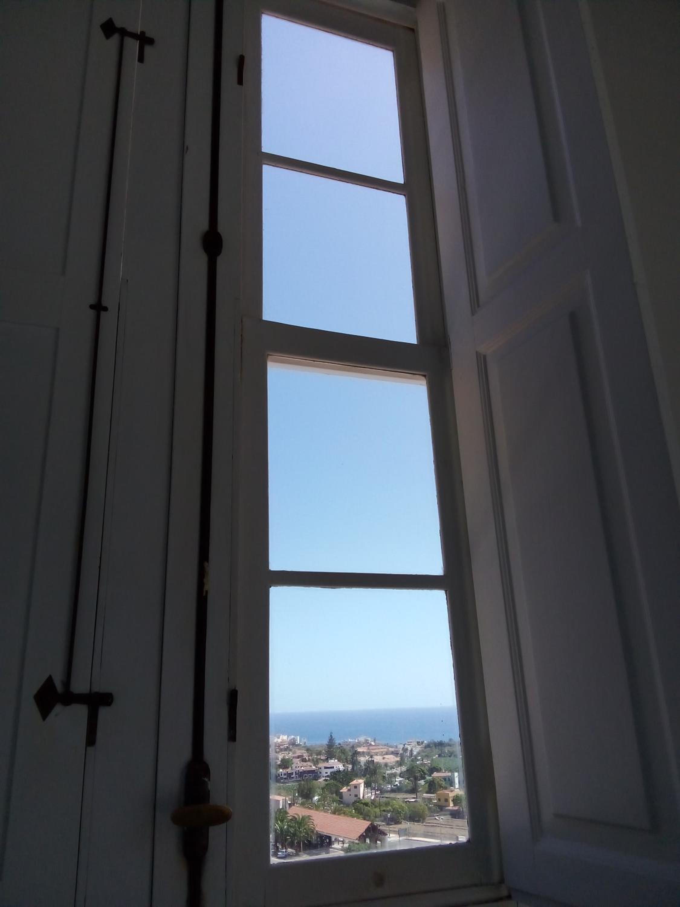 Deluxe Room - Photo 16