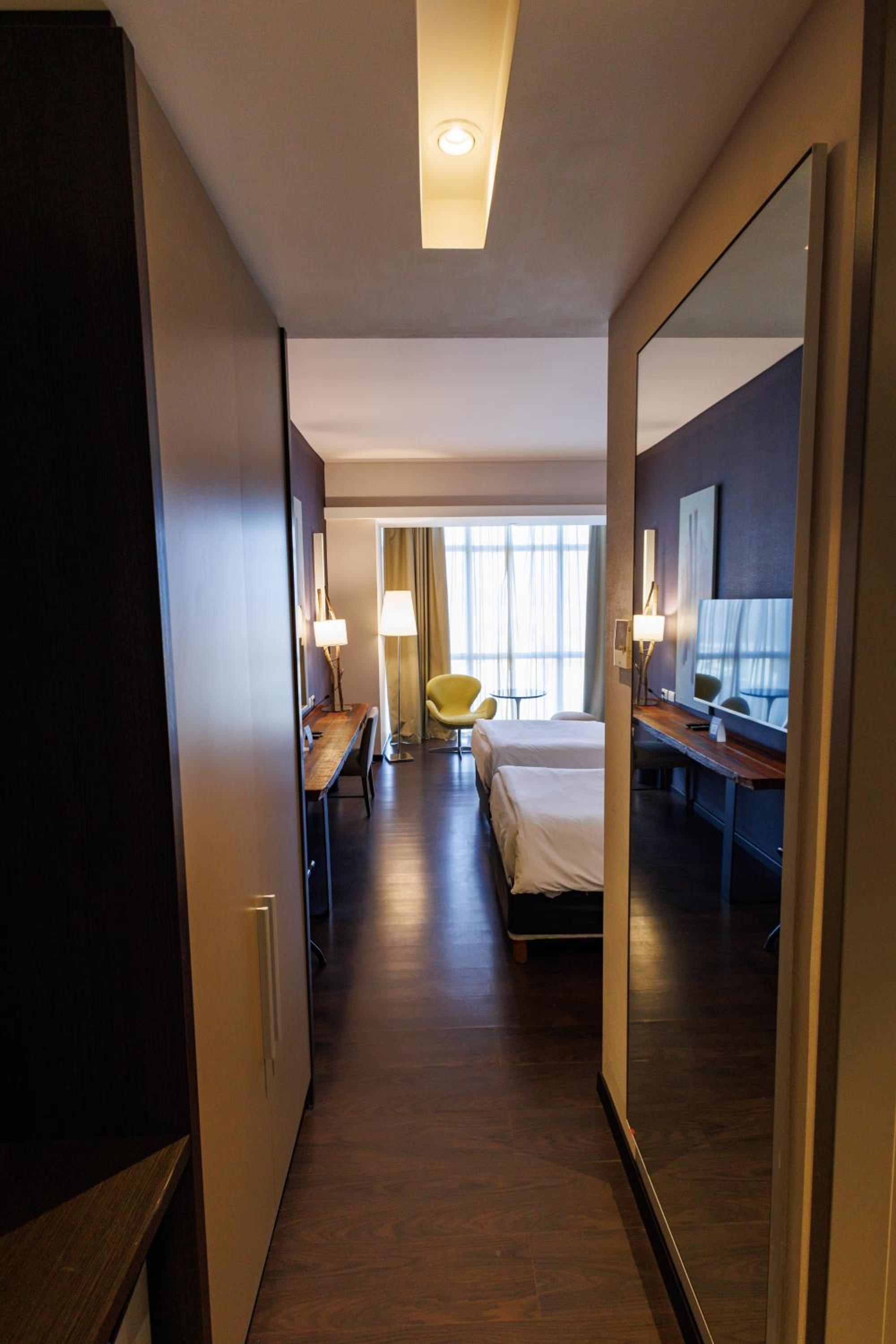 Twin Room - Non-Smoking