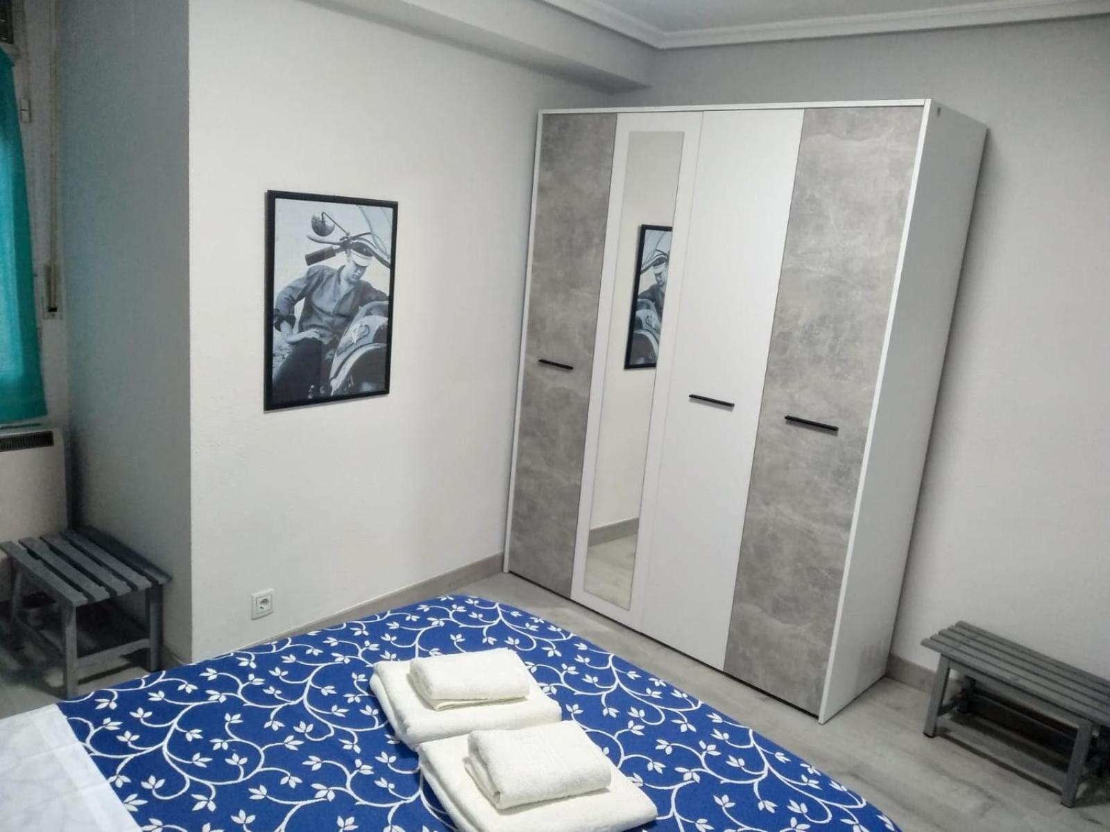 Apartamento con Balcón