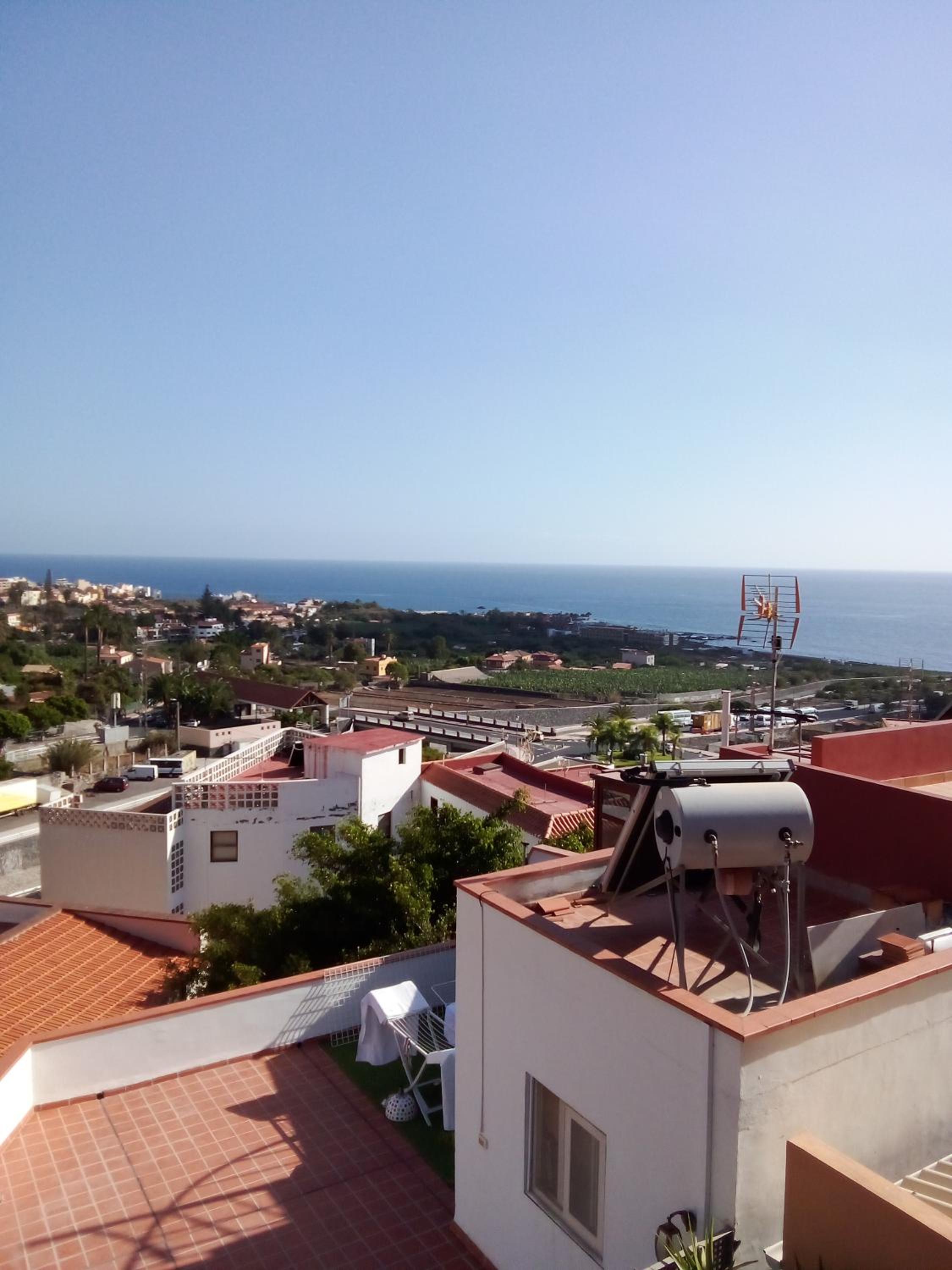 Double Room with Balcony - Photo 16