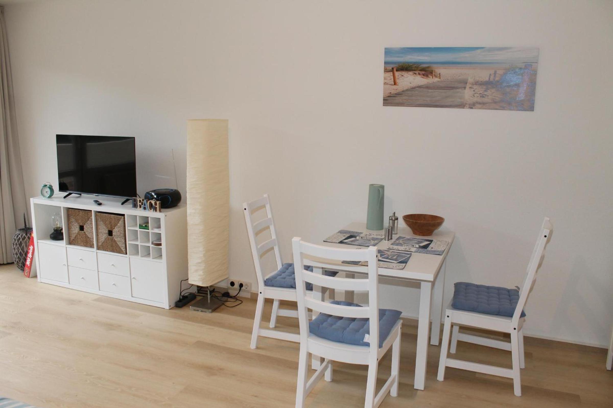 Apartment photo 2