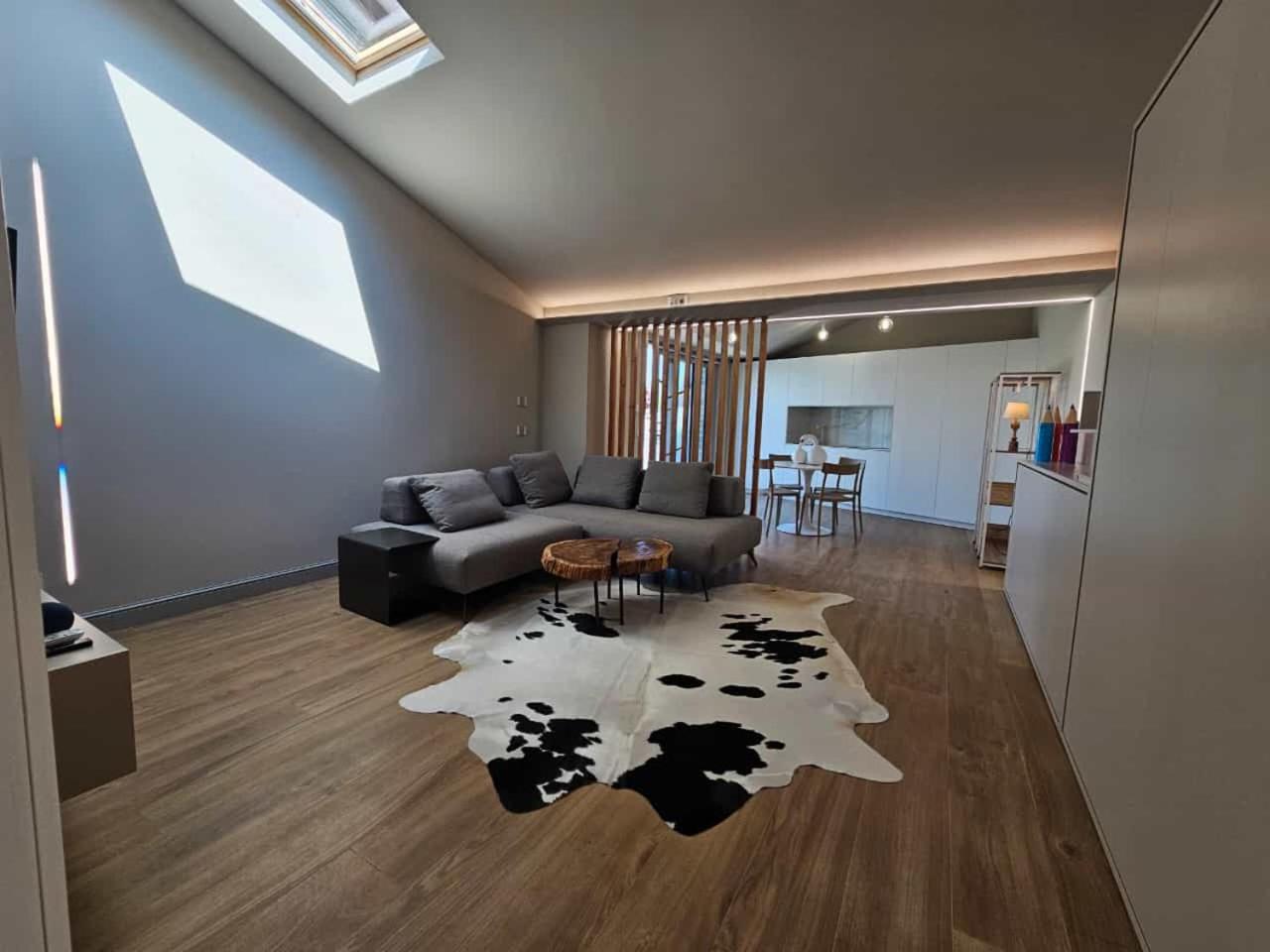 One-Bedroom House photo 1