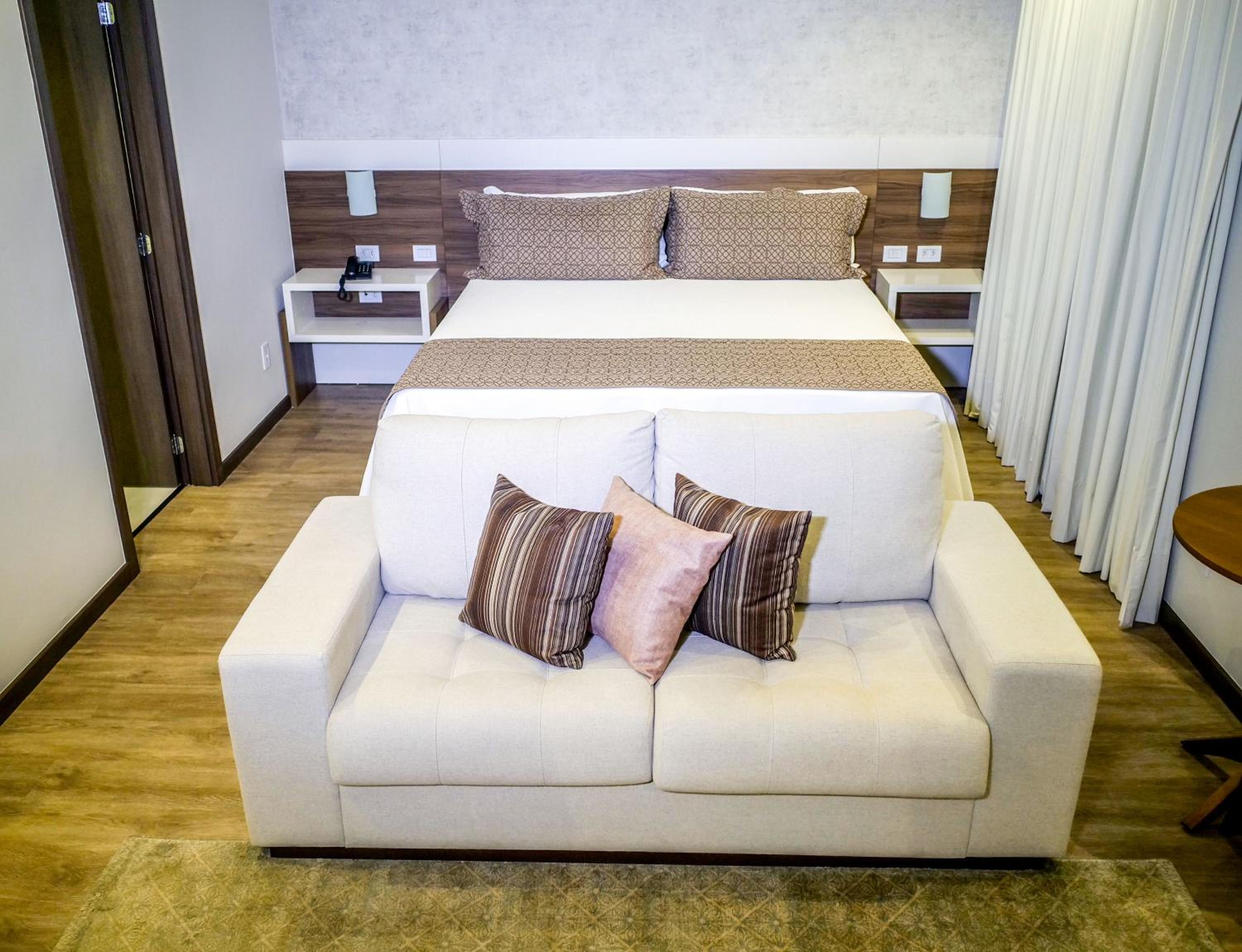 King Suite with Spa Bath photo 2