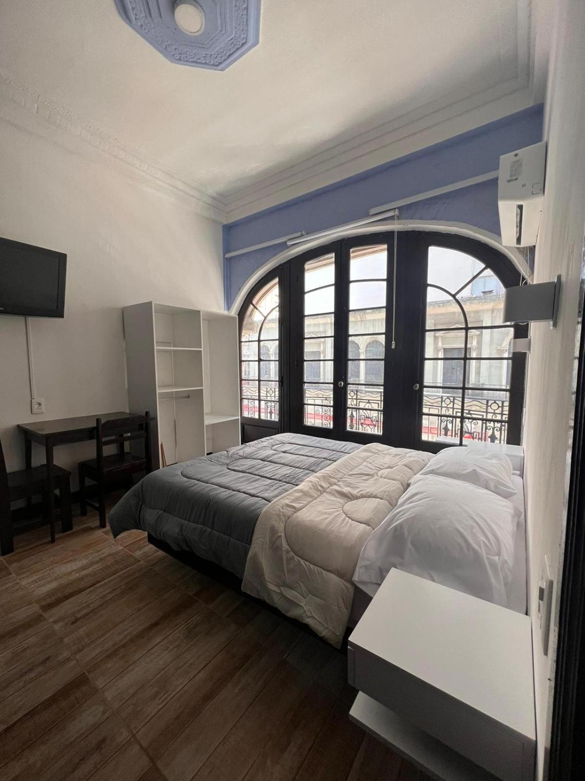 Deluxe Double or Twin Room photo 1