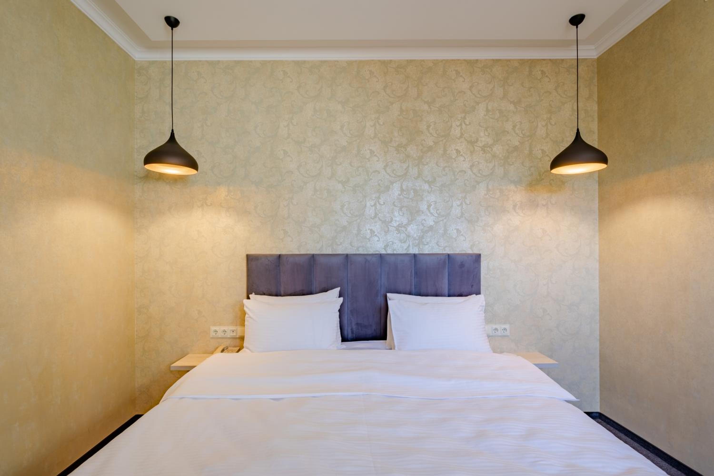 Standard Double Room photo 3