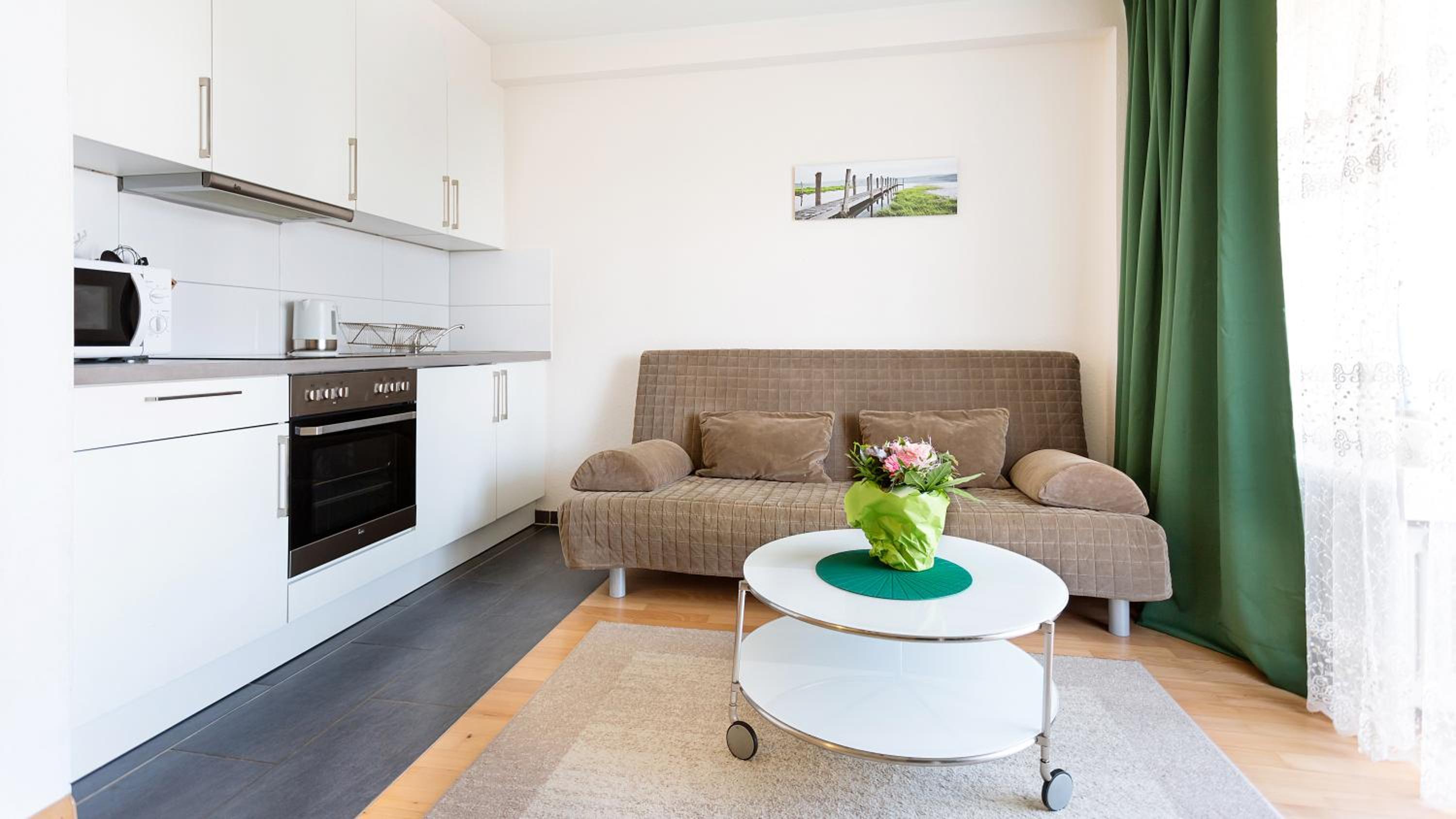 Apartment photo 3
