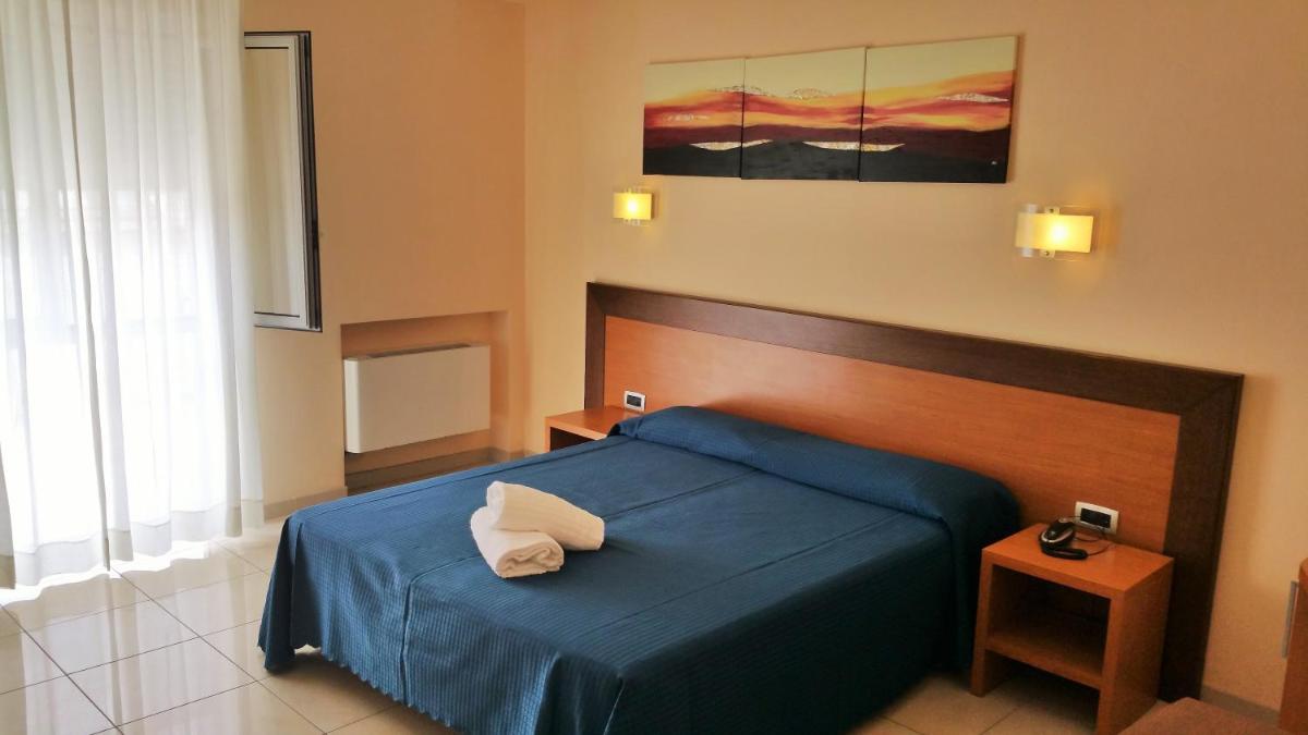 Comfort Triple Room