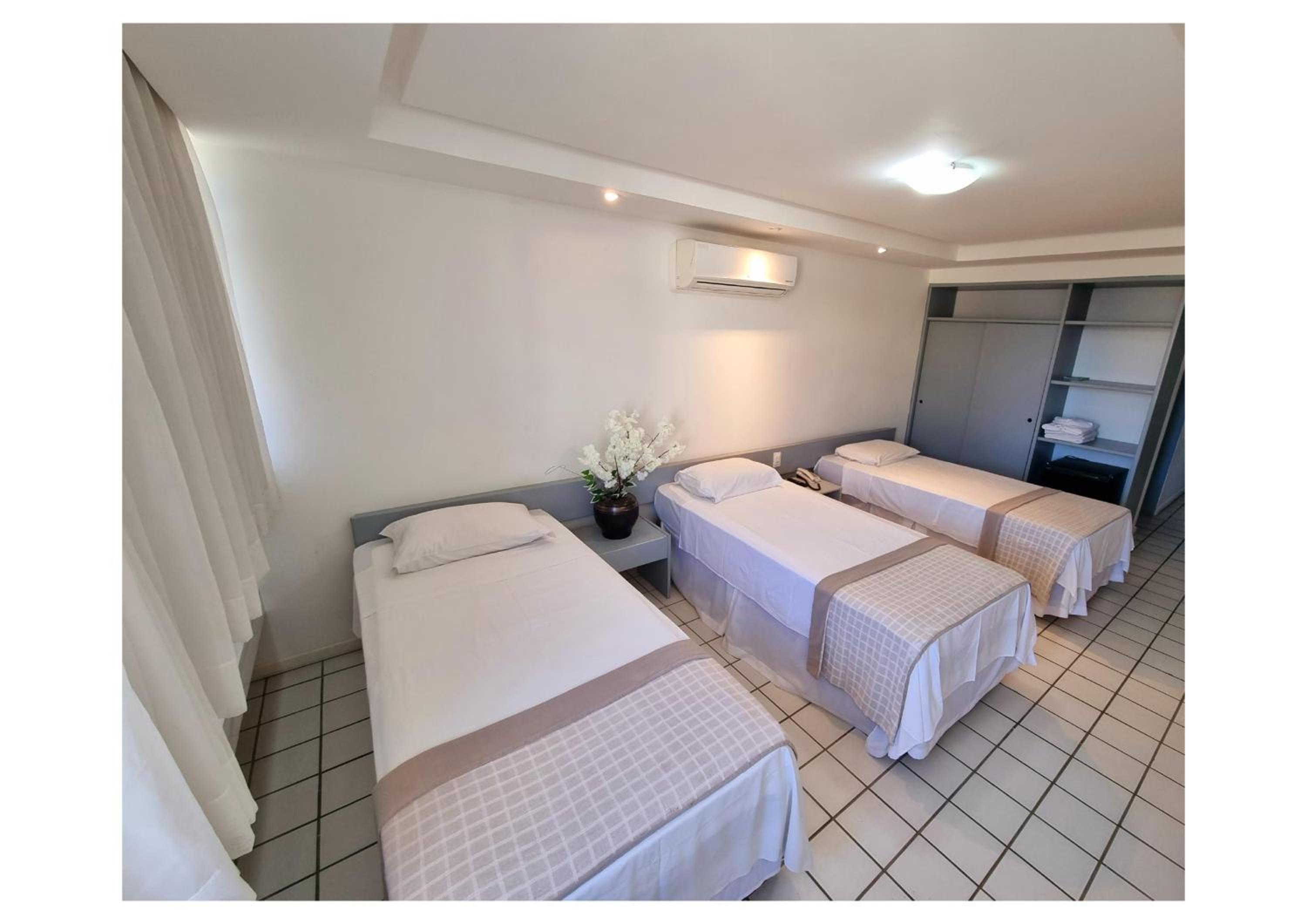 Standard Triple Room photo 2