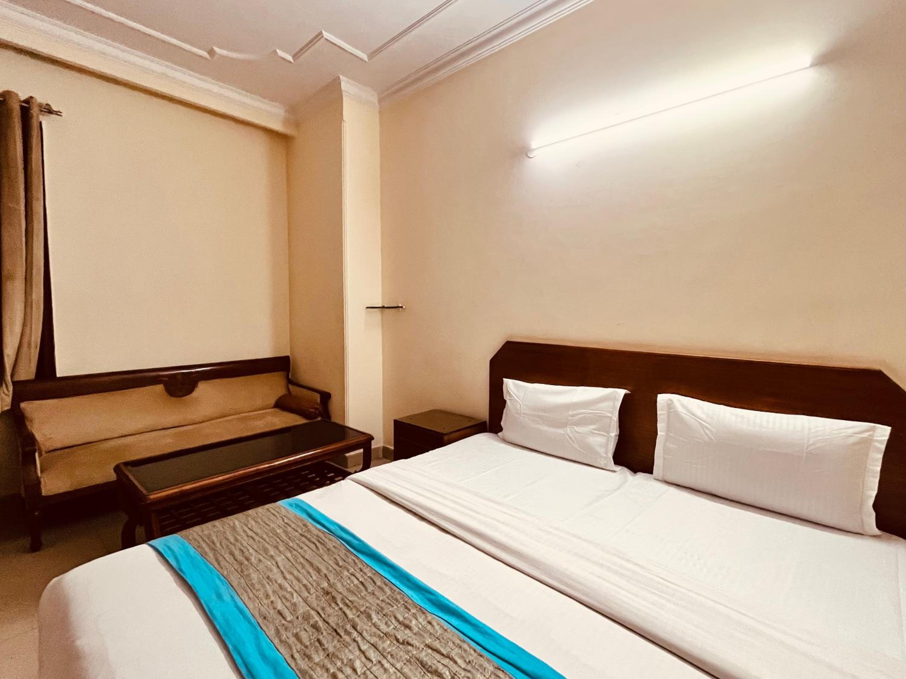 Double Room - Photo 19