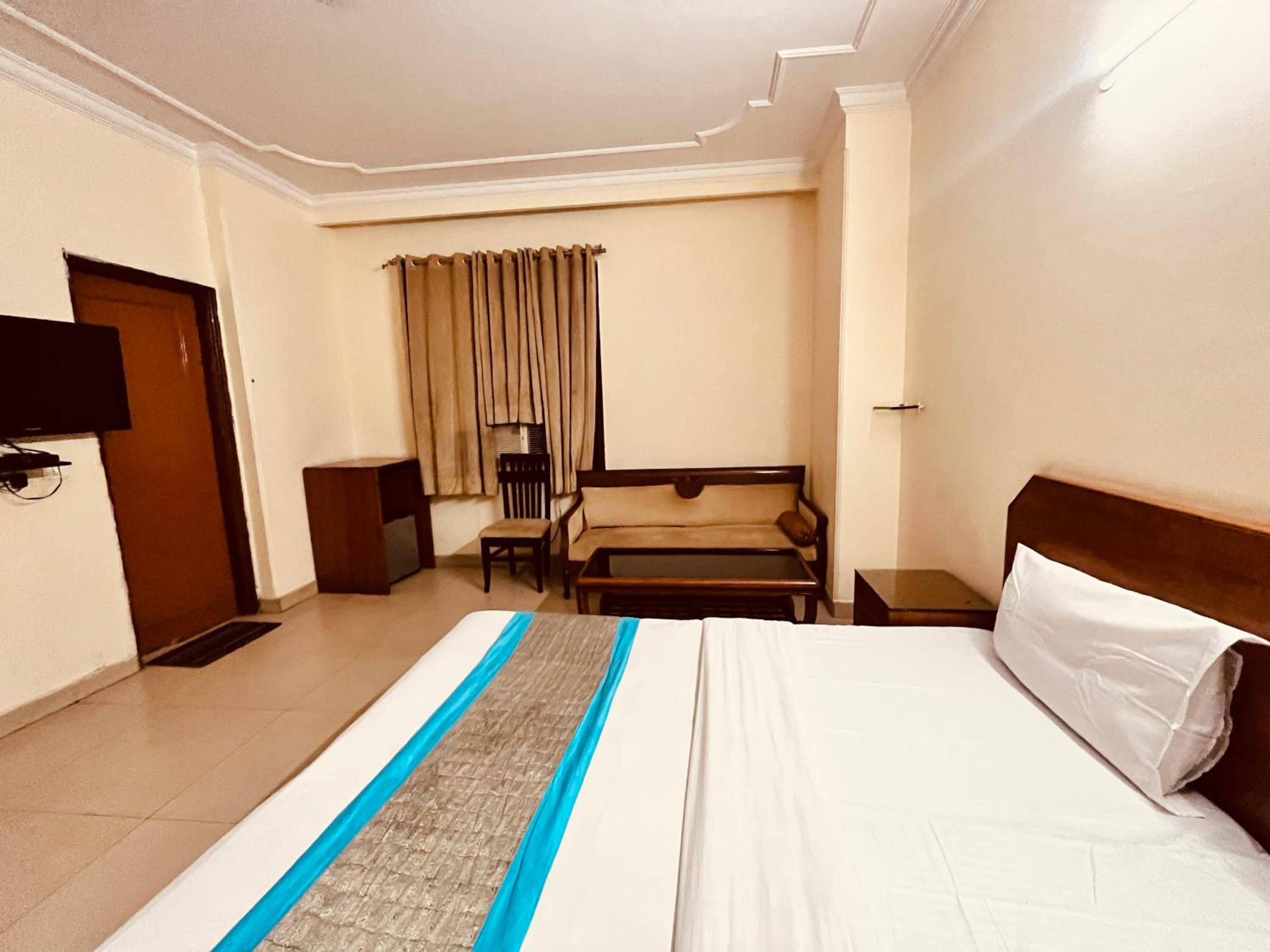 Double Room - Photo 21