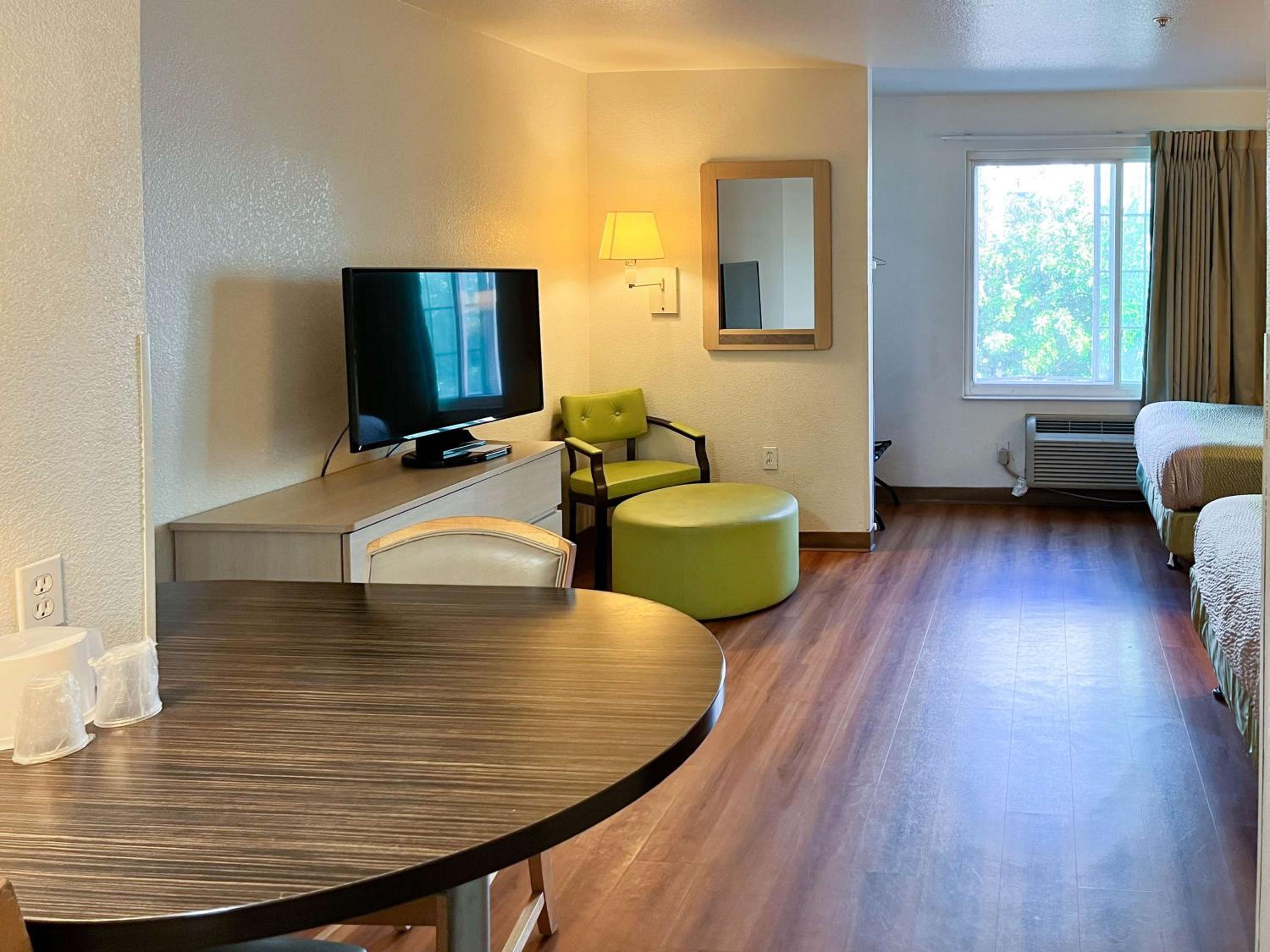 Deluxe Double Room - Non-Smoking photo 1