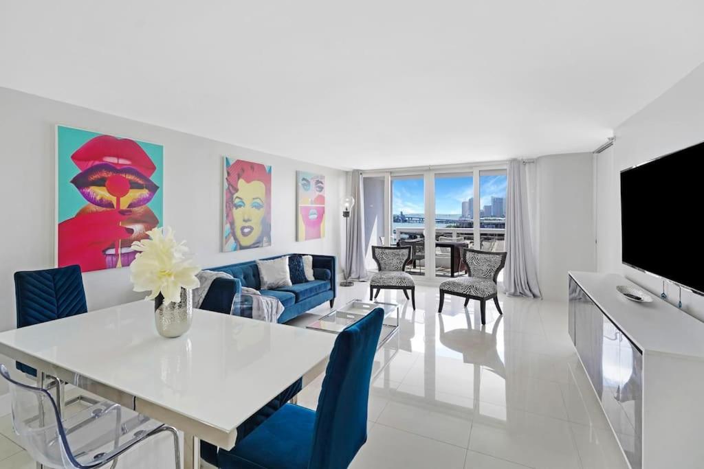 Three-Bedroom Apartment photo 1