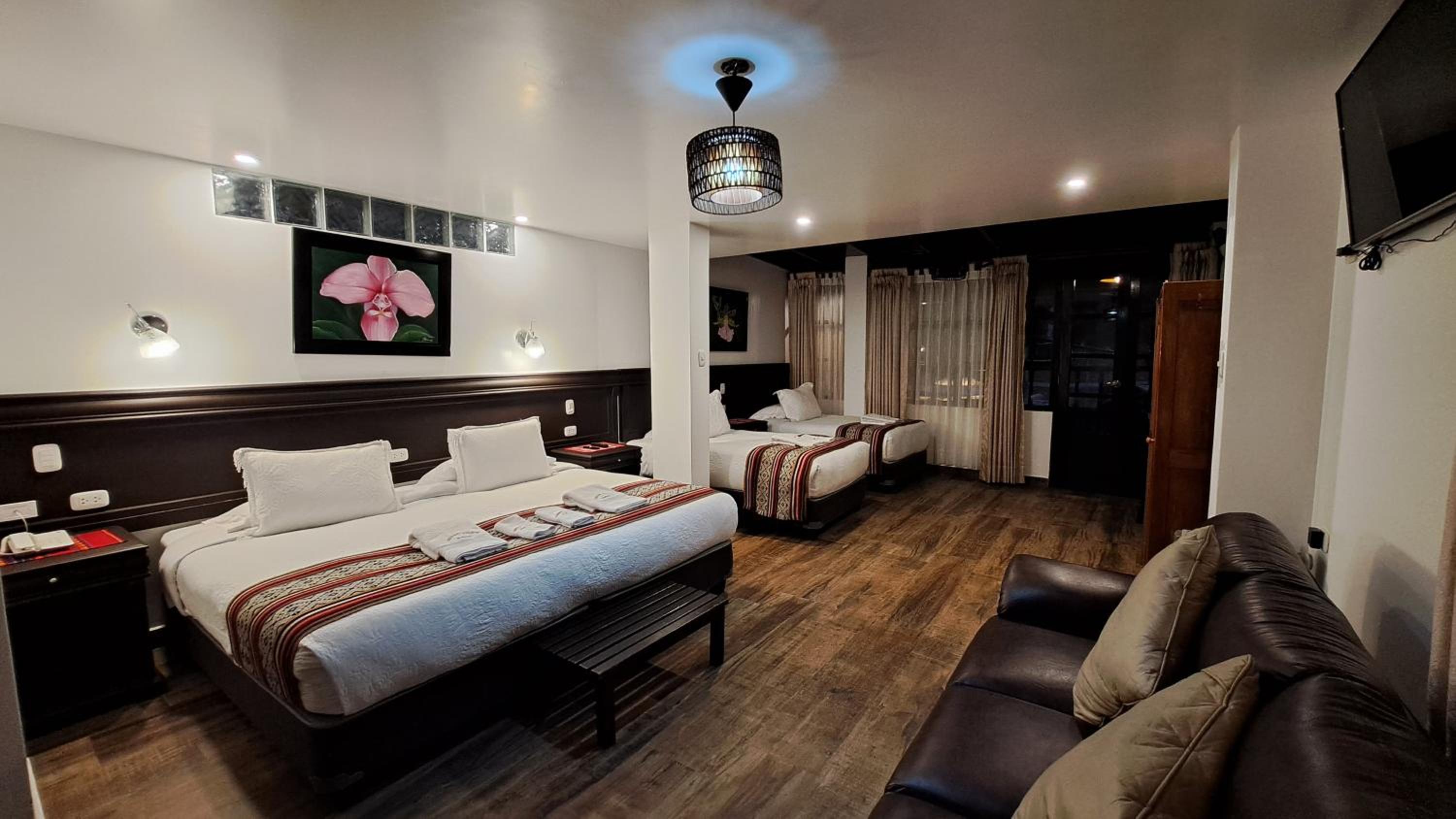Family Room photo 1