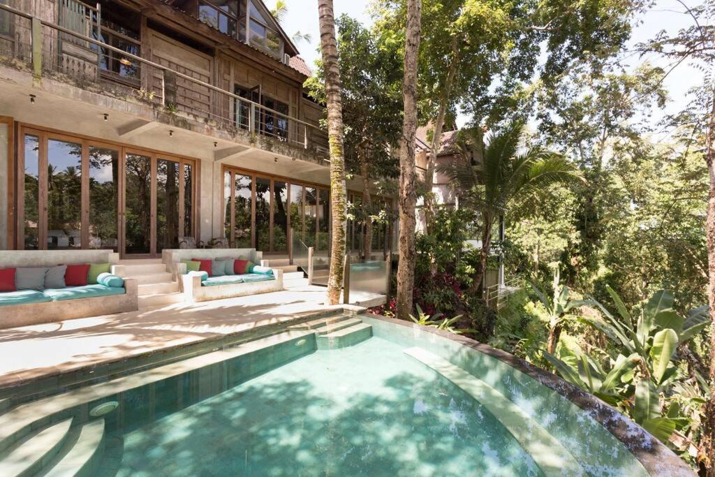 Villa with Private Pool - Photo 3