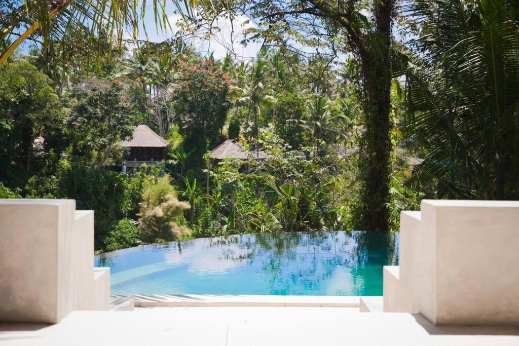 Villa with Private Pool - Photo 33
