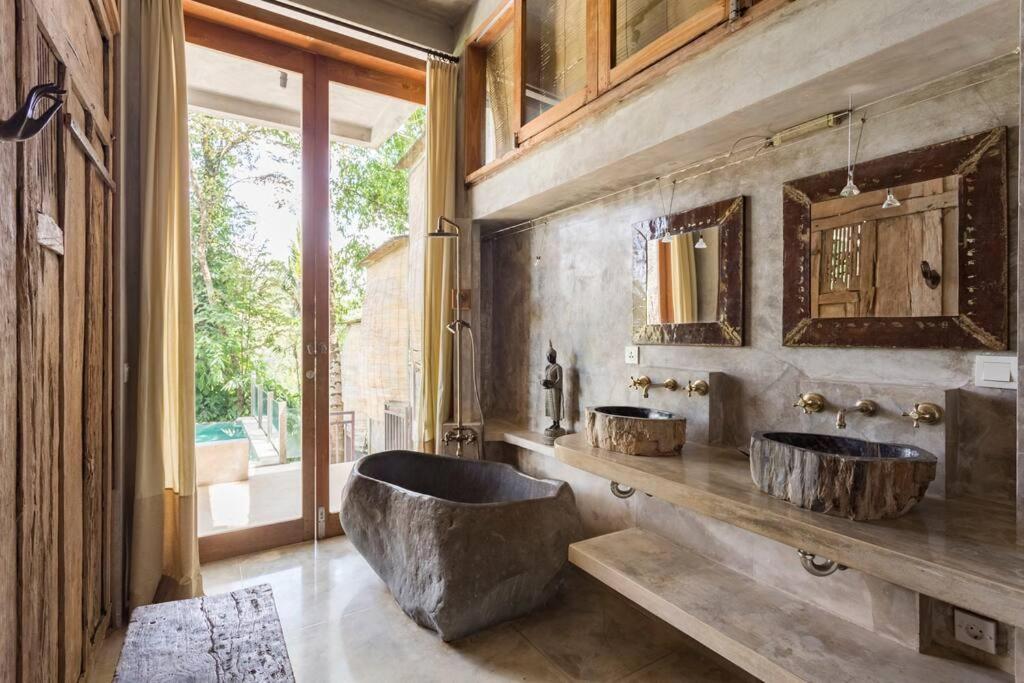 Villa with Private Pool - Photo 26