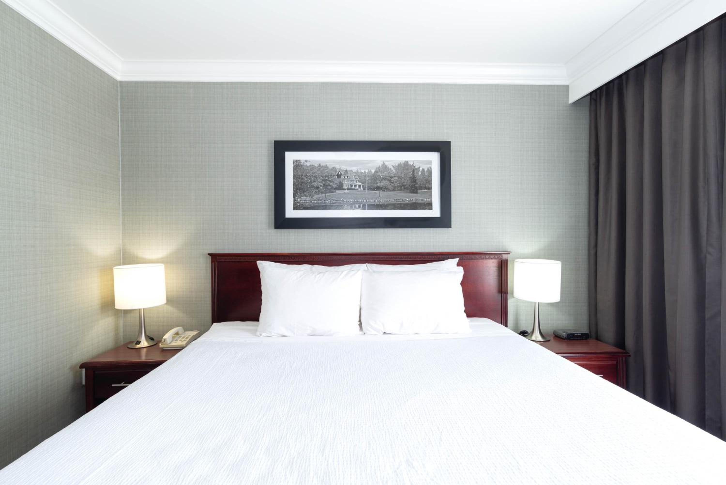 Standard Room, 1 King Bed - Photo 3