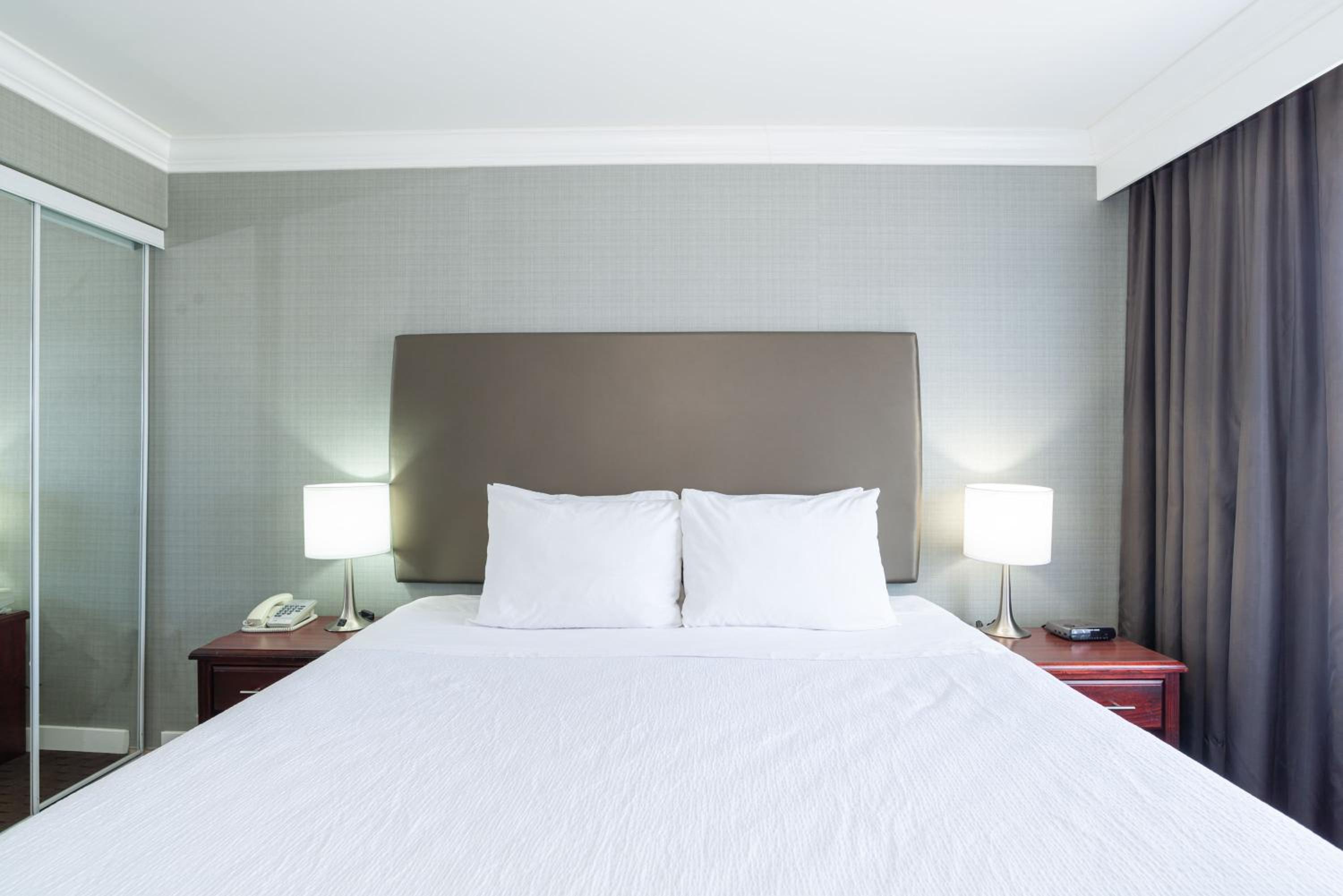 Grand Suite, 1 King Bed, Sofa Bed, Kitchenette - Photo 3