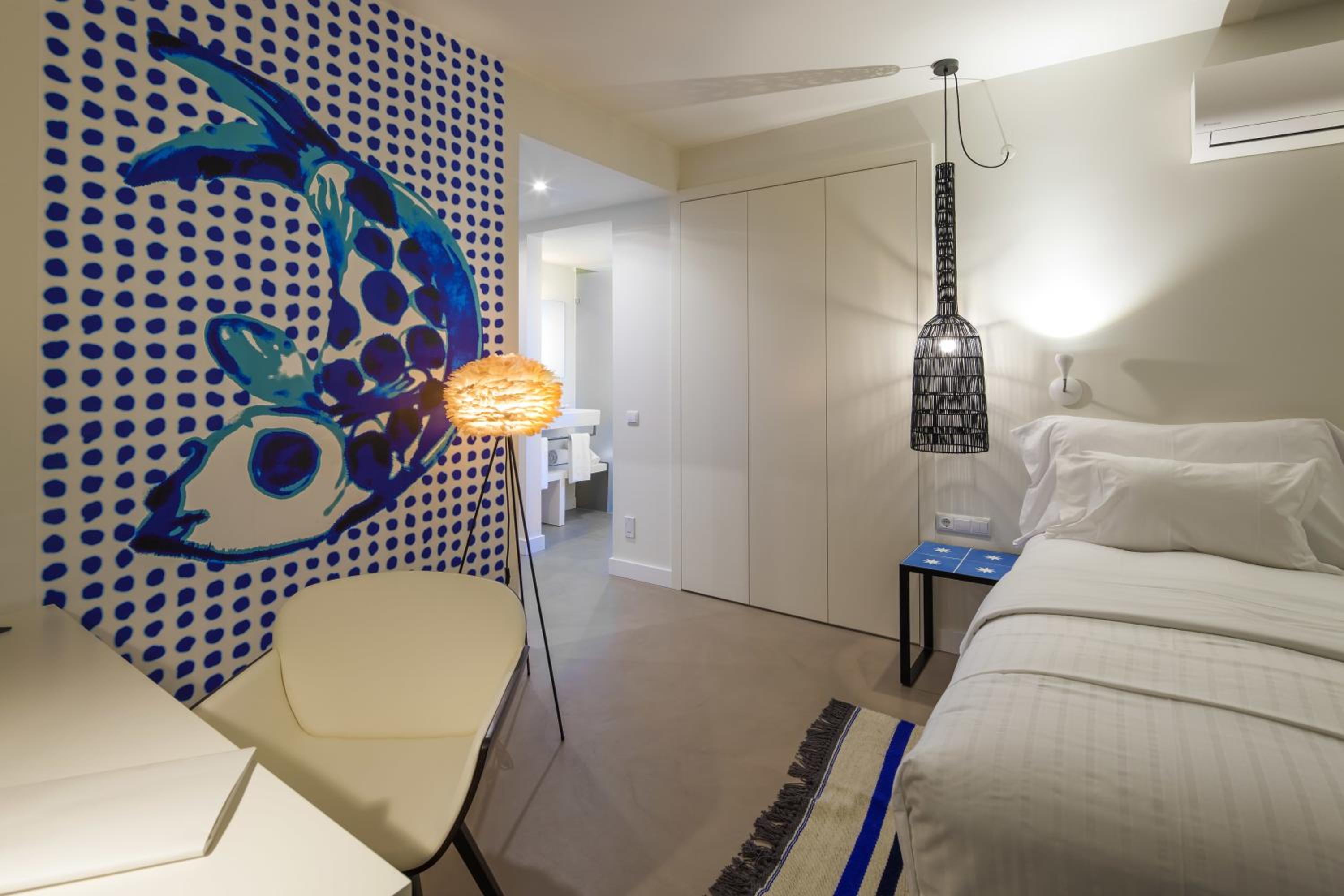 Deluxe Double or Twin Room - Photo 5