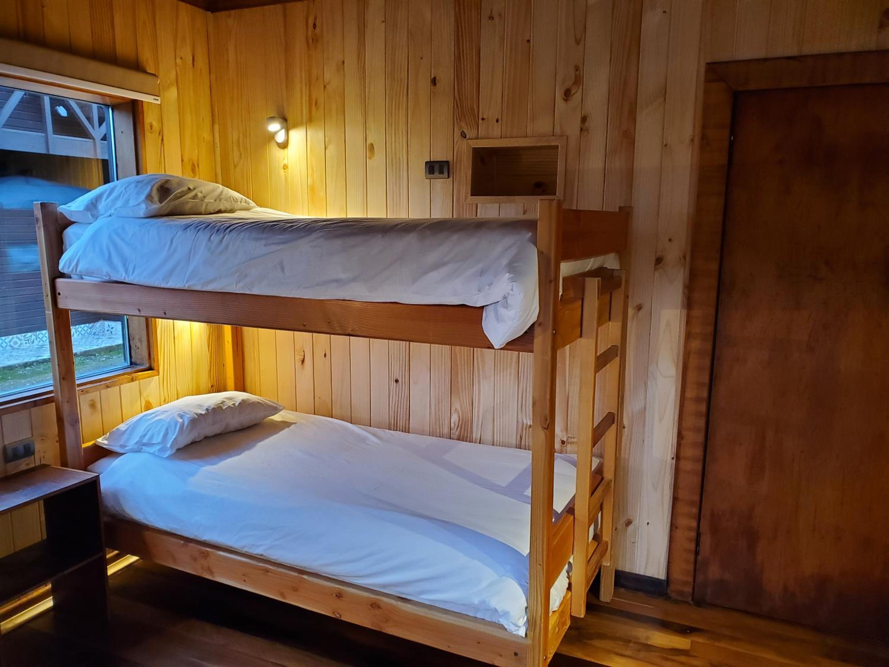 Bed in 4-Bed Female Dormitory Room photo 3