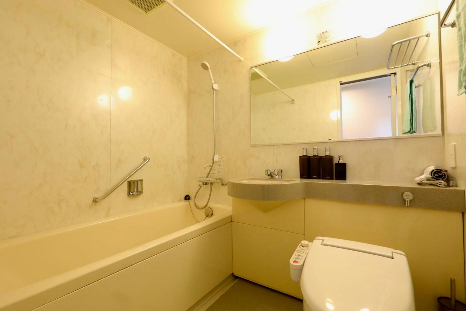 Standard Twin Room with Sea View photo 2