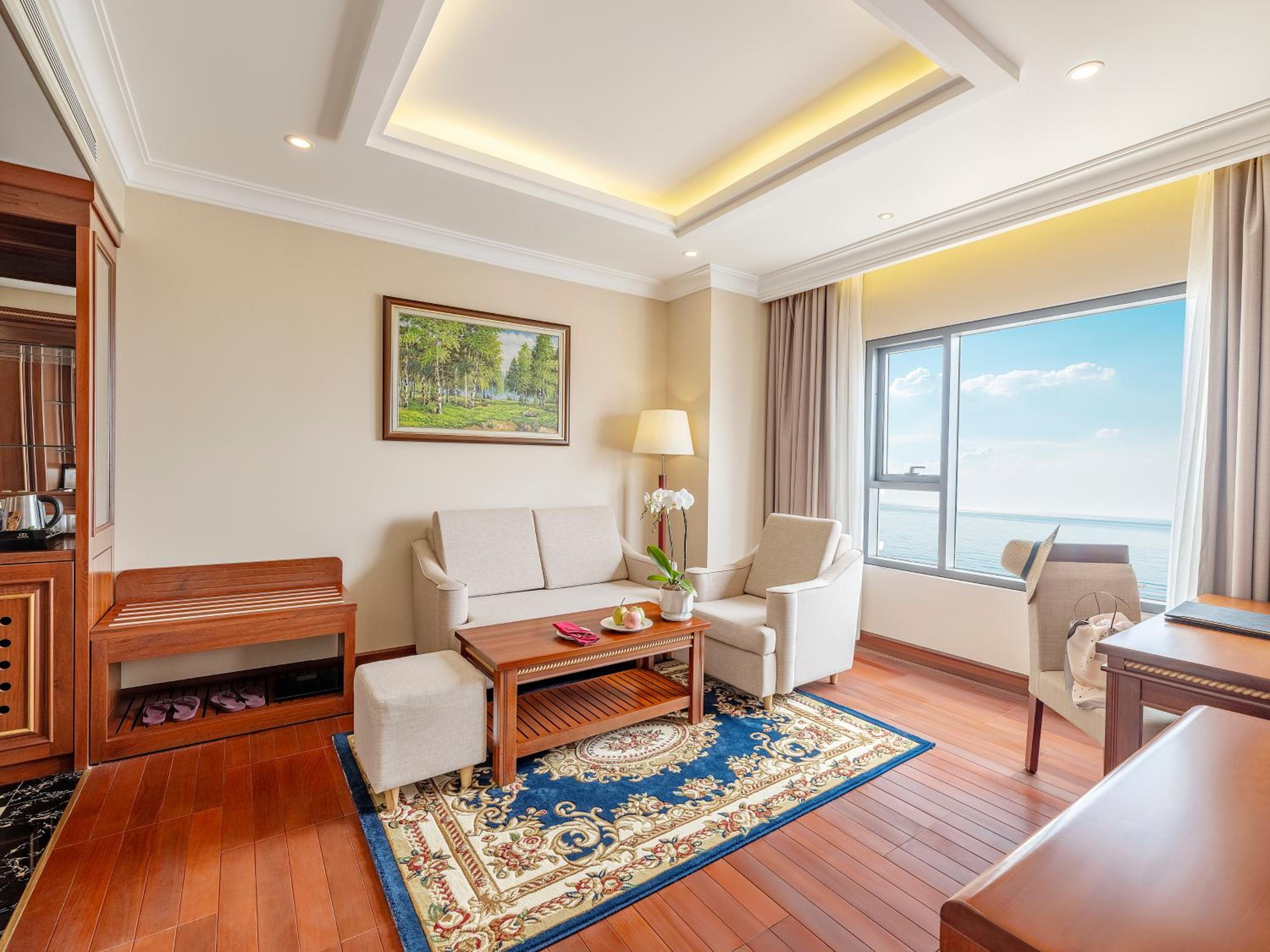 Junior Suite - Ocean Front photo 1