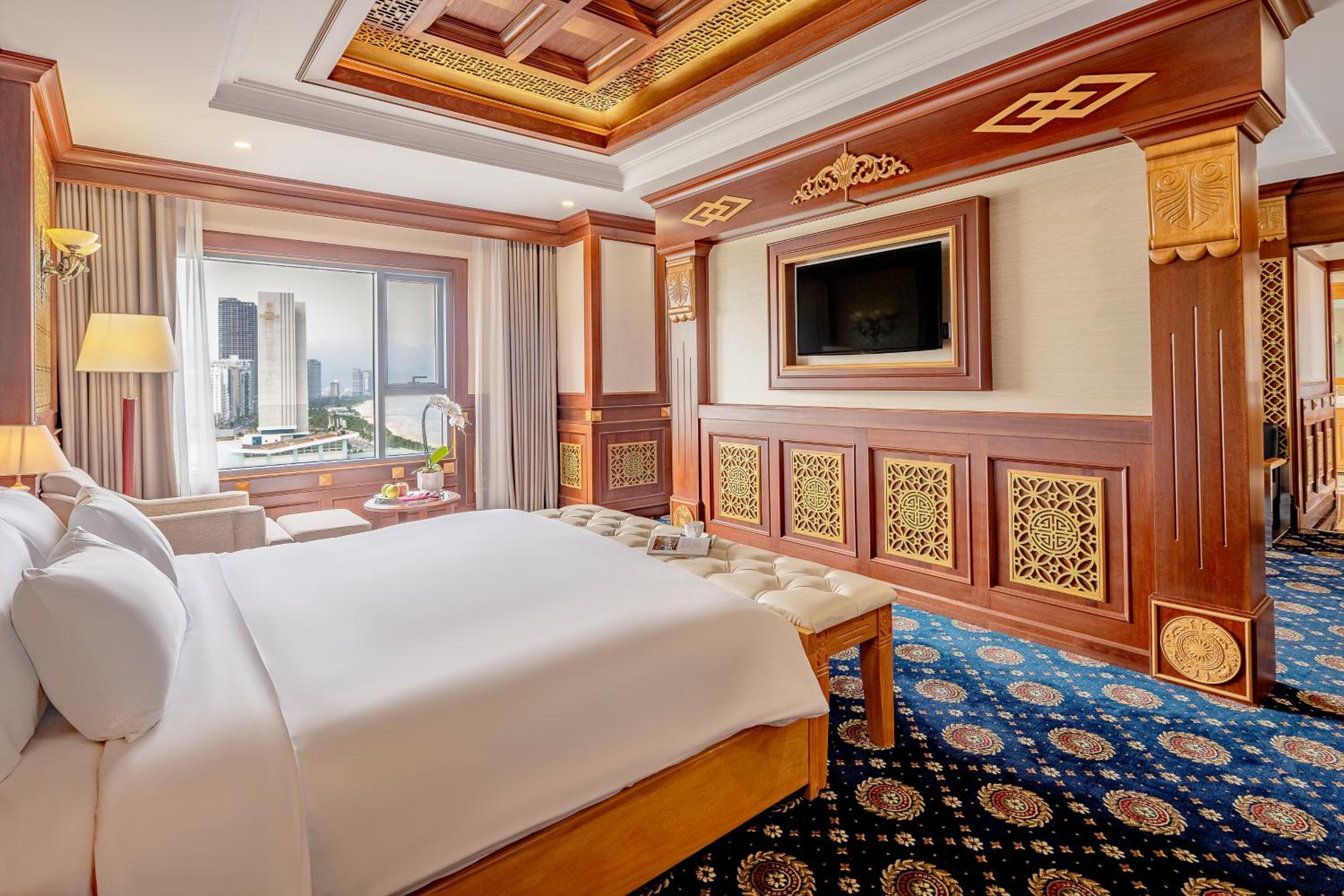 Ocean President Suite photo 2