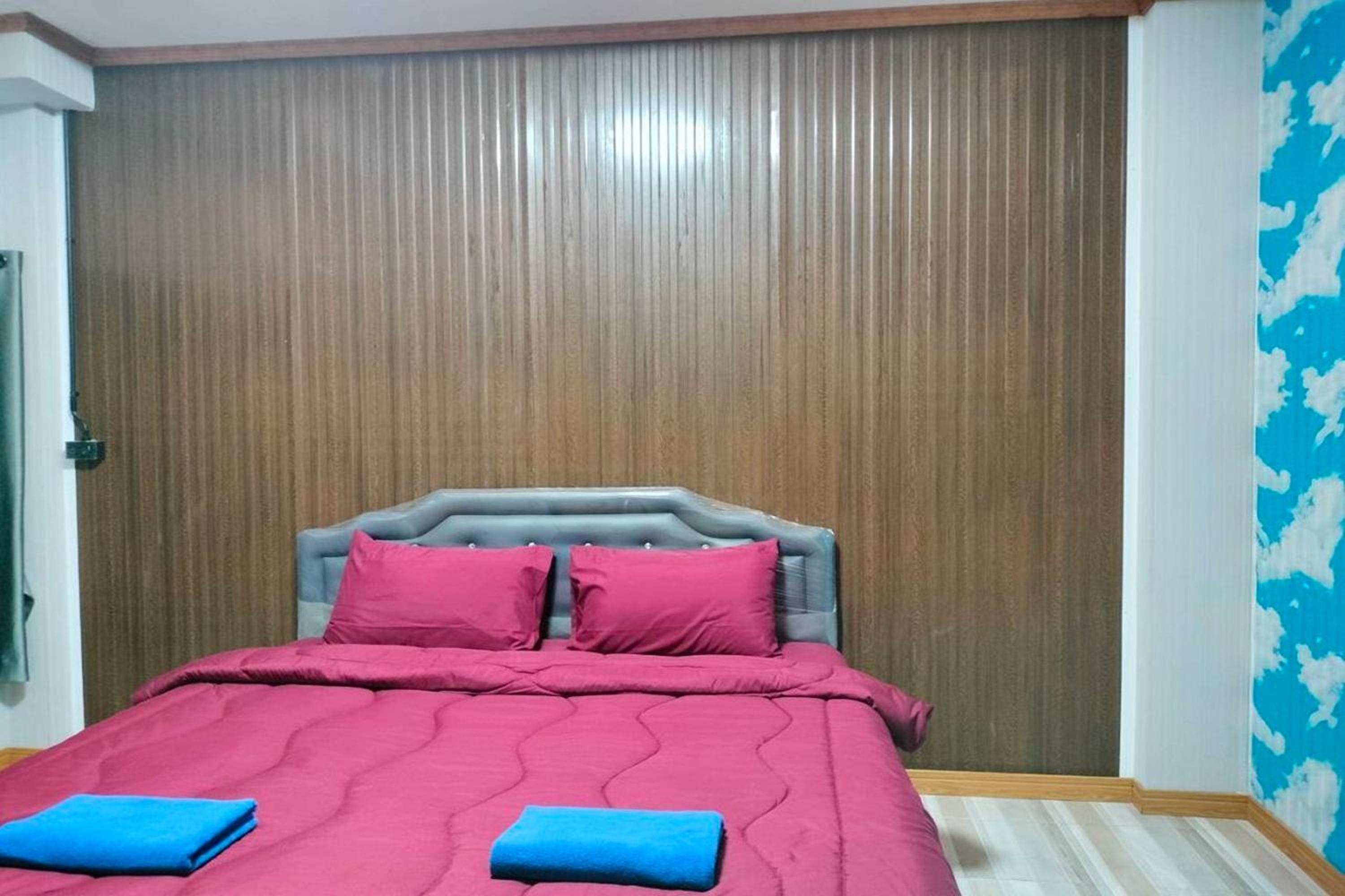 Standard King Room - Photo 1