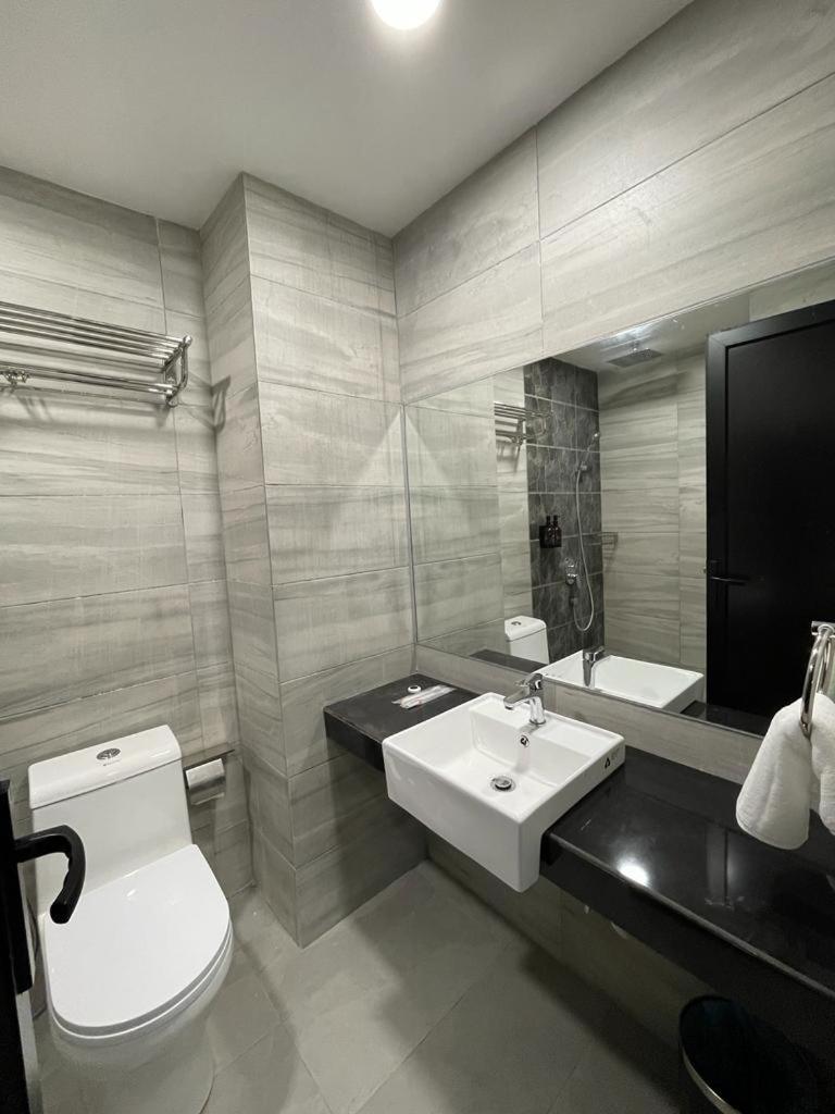 1-Bedroom Suite - Photo 4