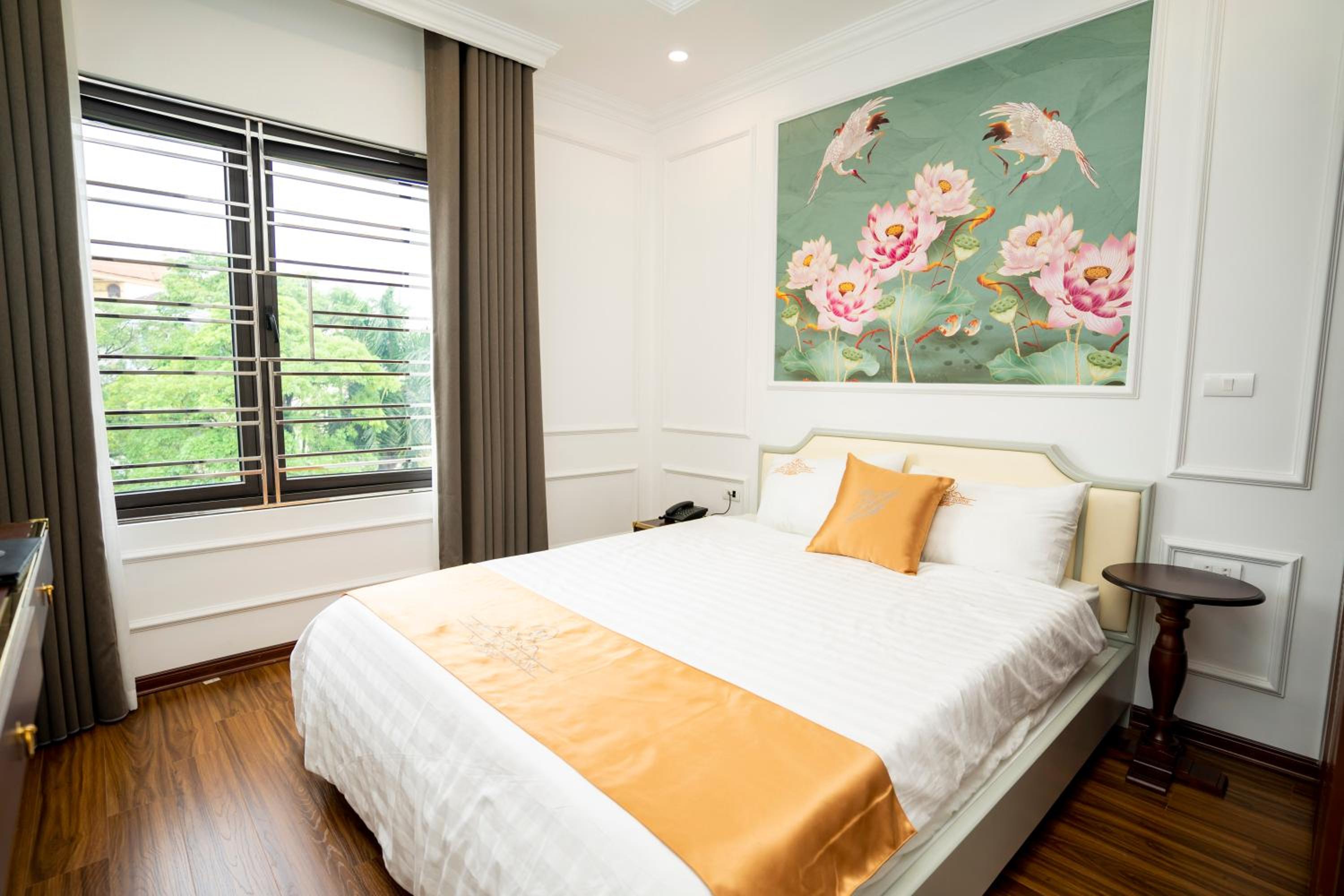 Standard King Room - Photo 6