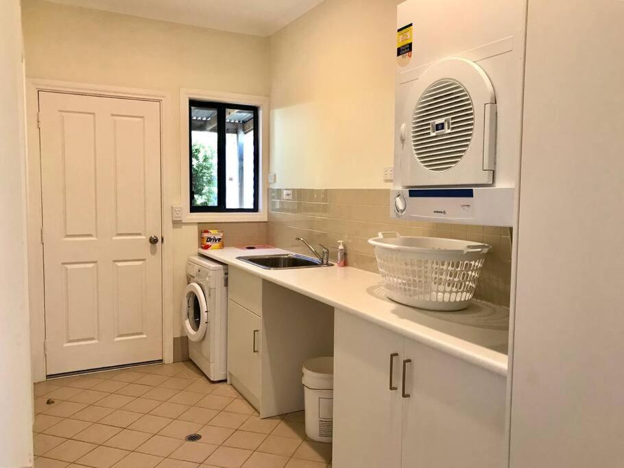 Four-Bedroom House photo 2