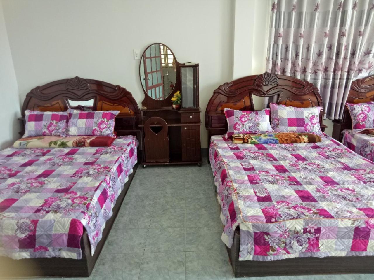 Family Room - Photo 3
