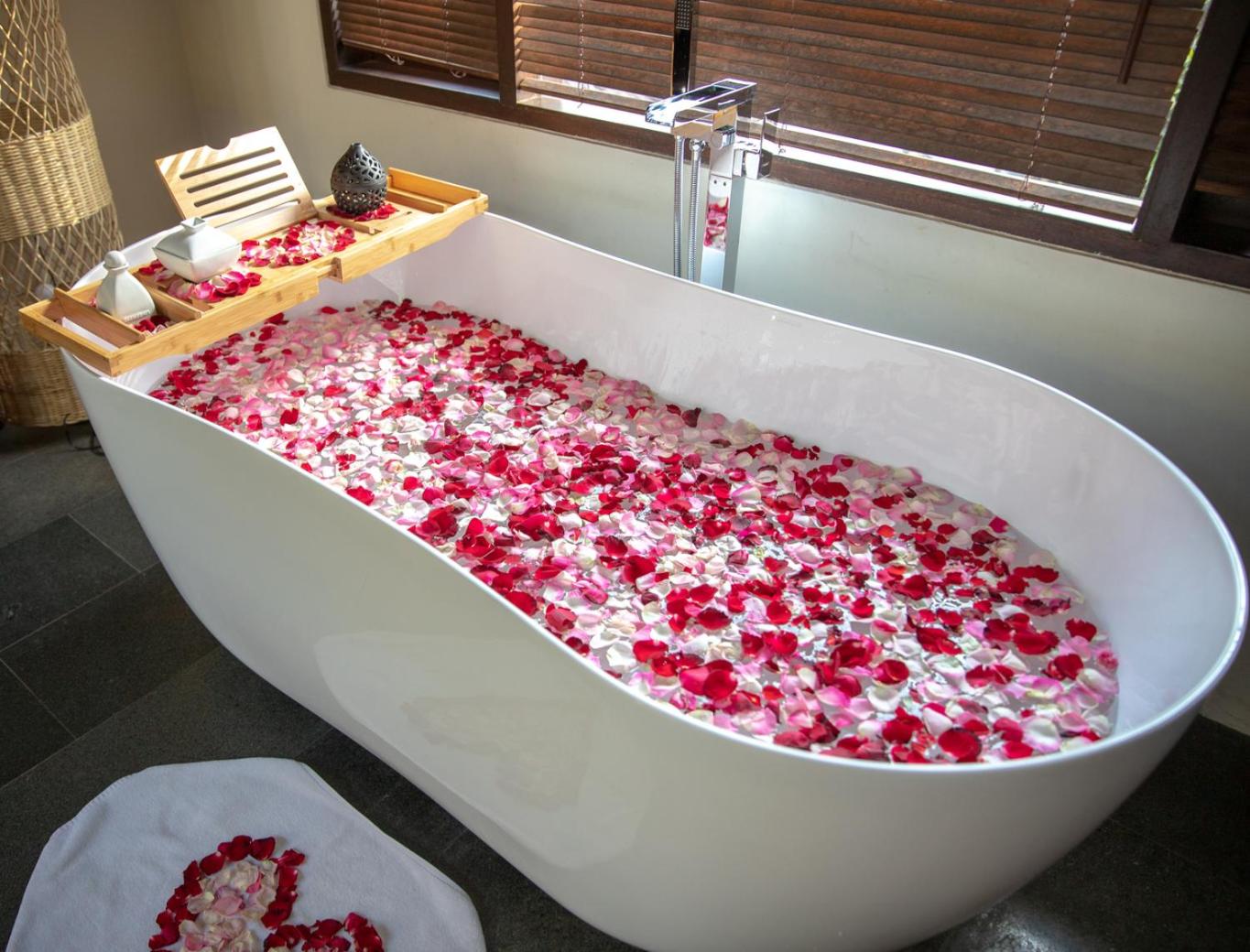 Honeymoon Villa with Daily Spa