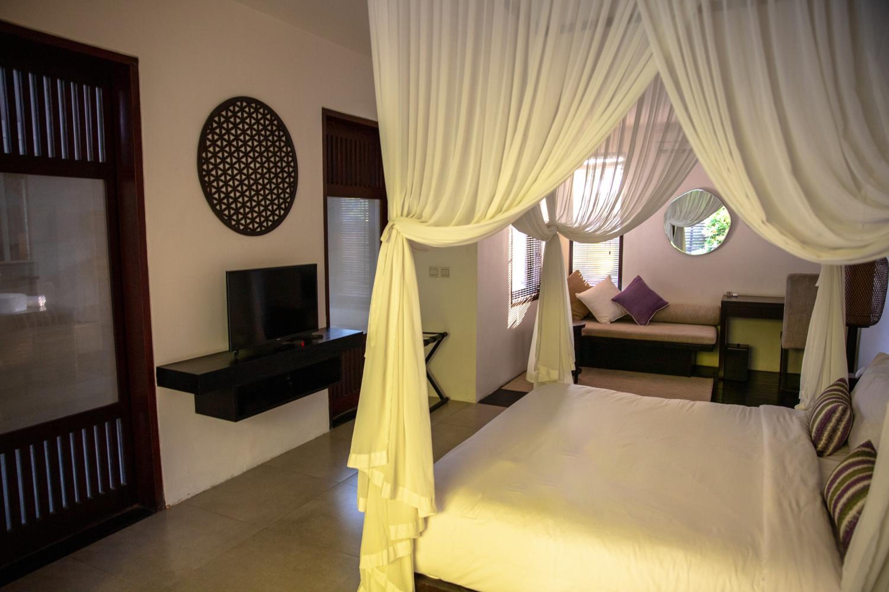 Honeymoon Villa with Daily Spa