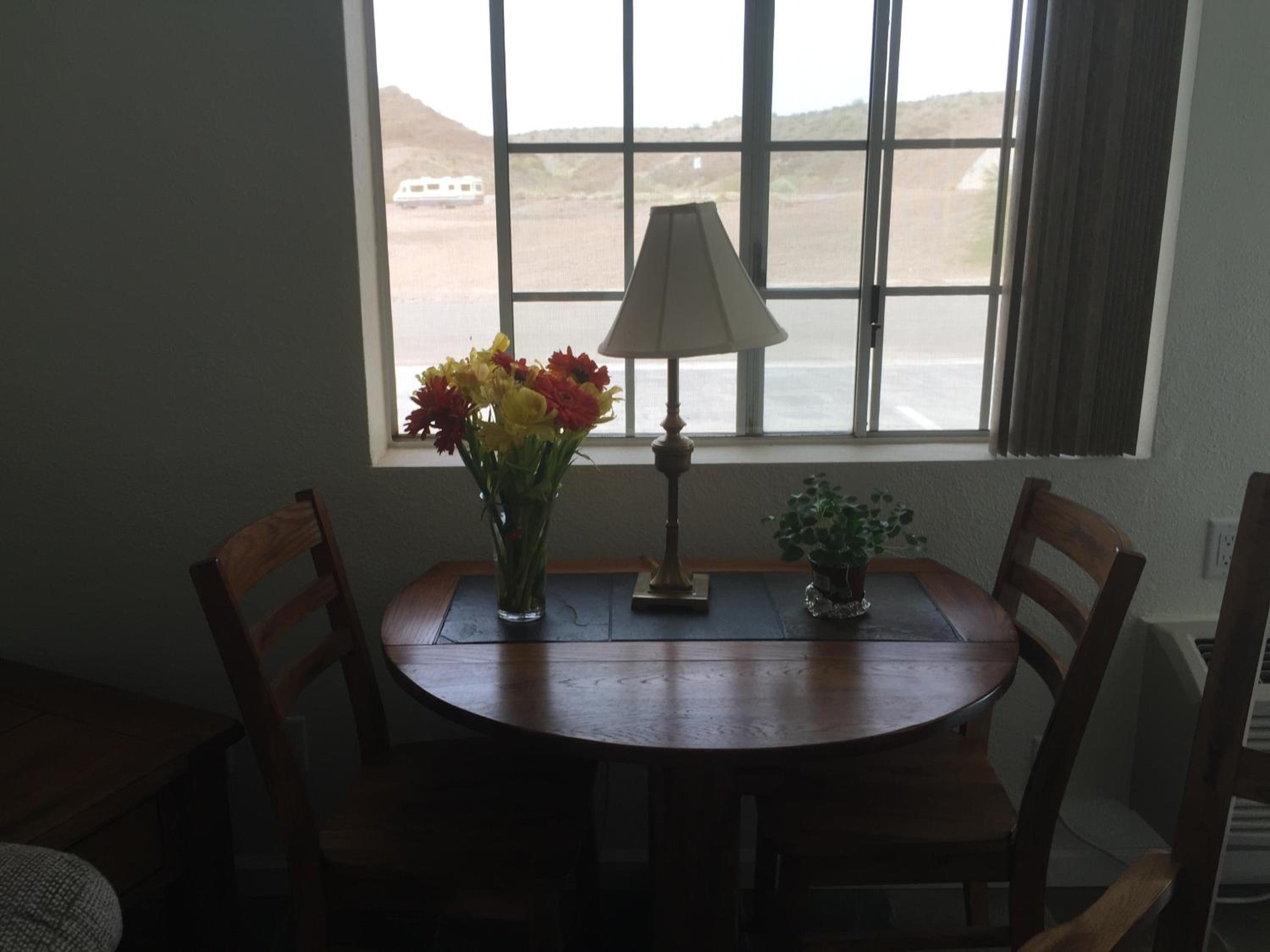 One-Bedroom Suite - Photo 3