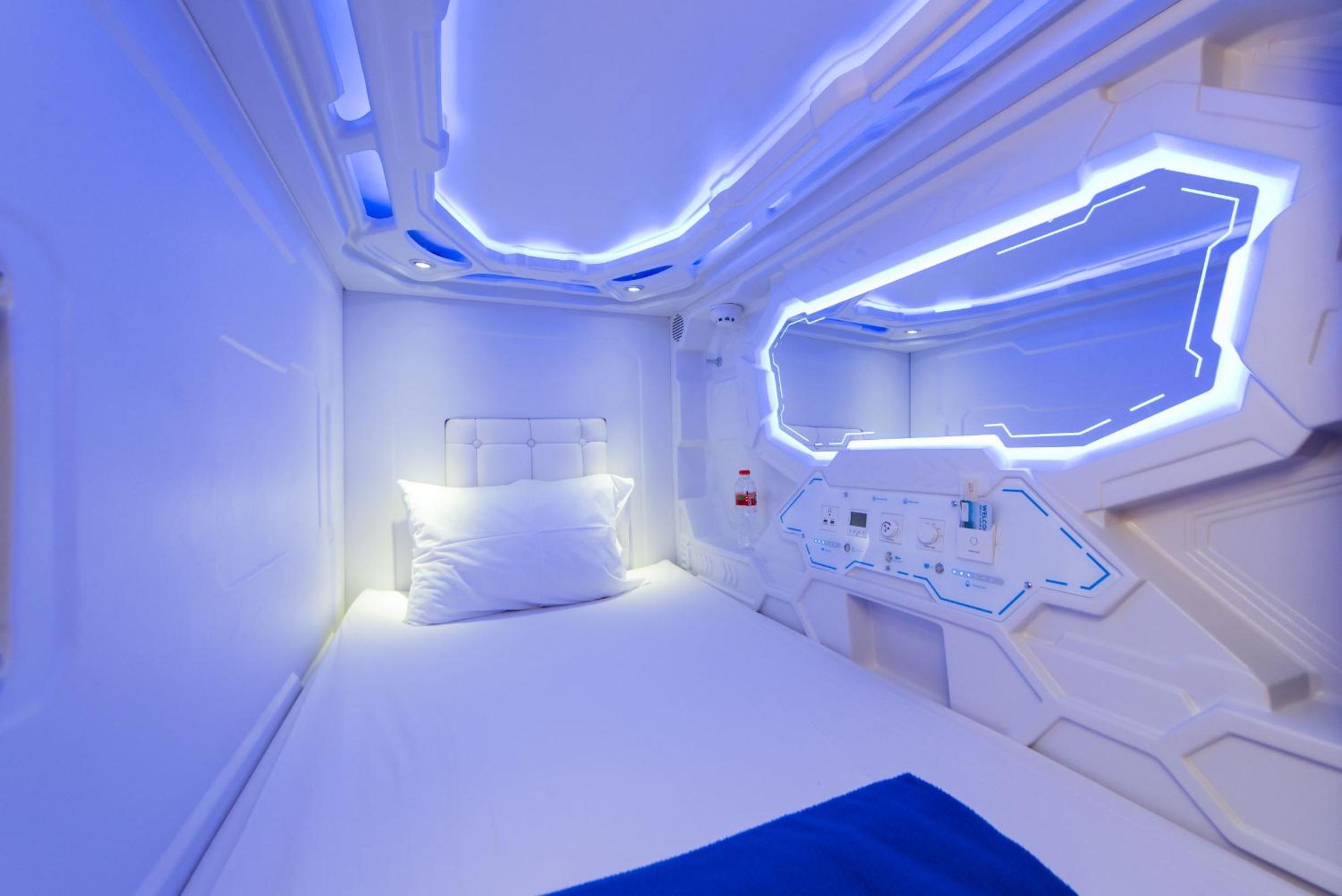 Single Capsule