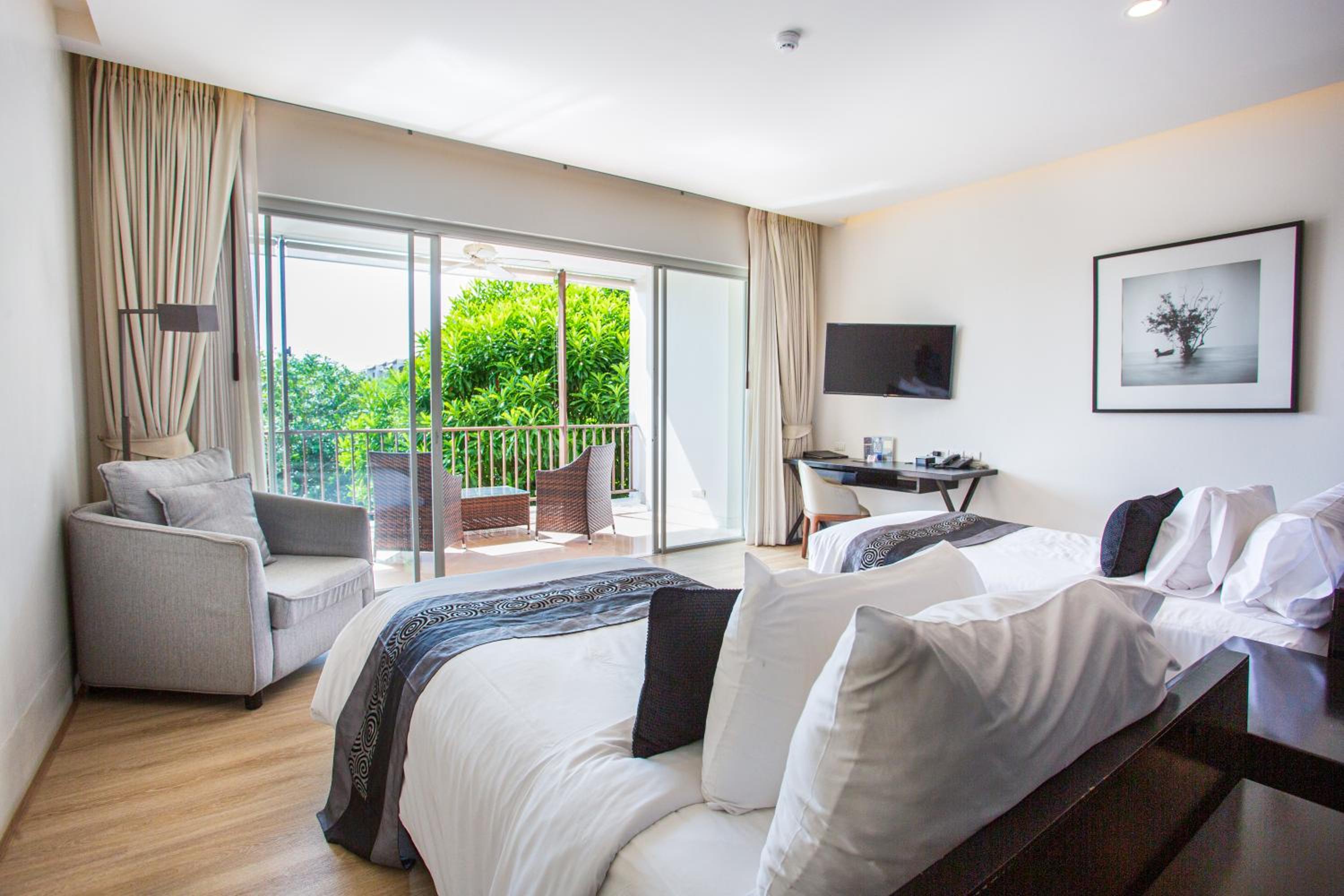 Deluxe Double or Twin Room with Garden View - Photo 3