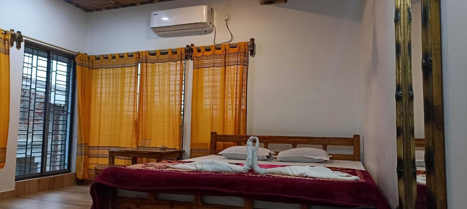 Deluxe King Room photo 1