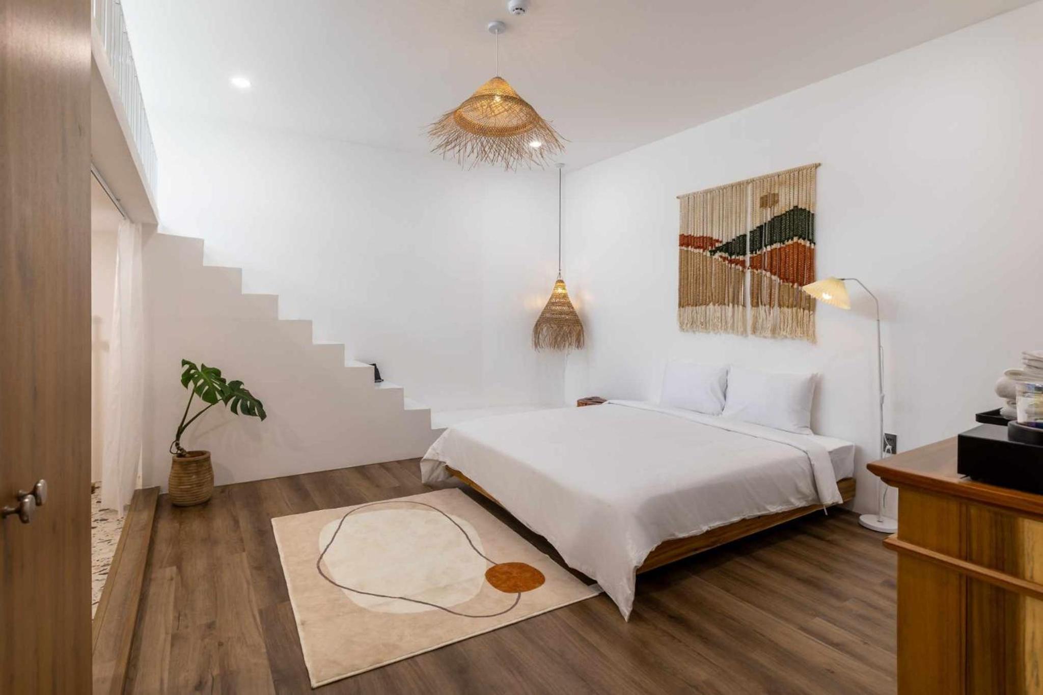 Deluxe Double Room - Photo 9