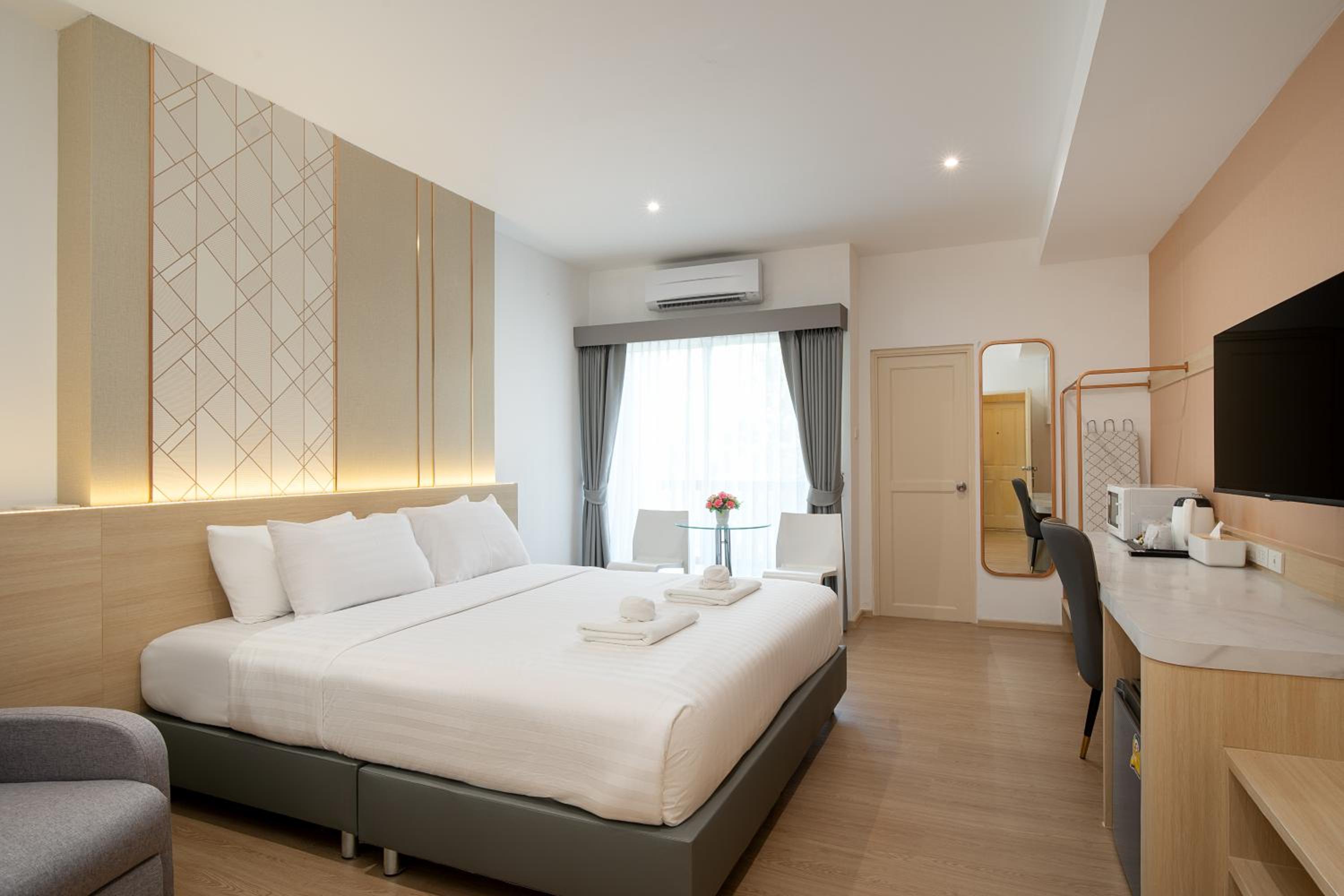 Deluxe Double Room photo 2
