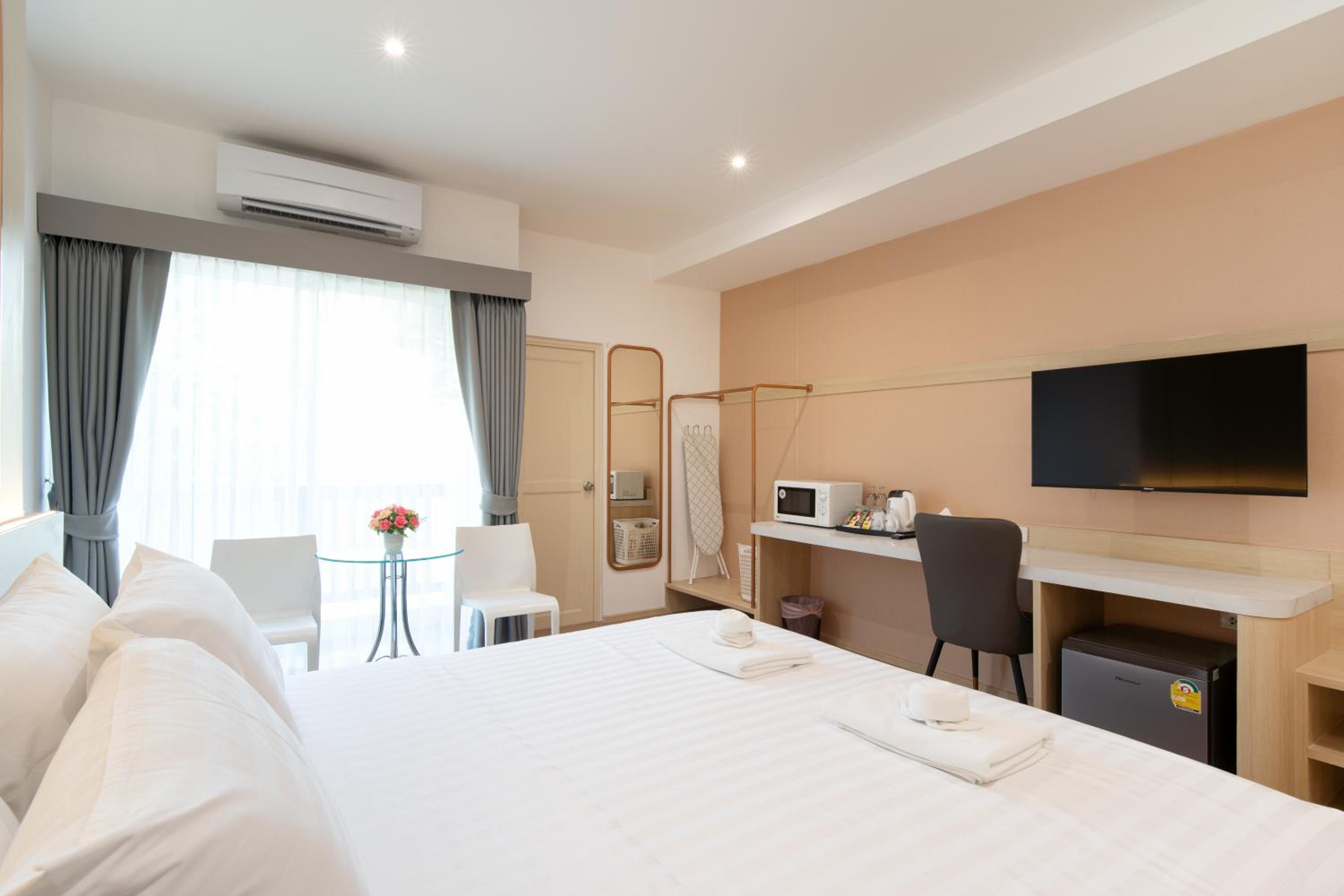 Deluxe Double Room photo 3