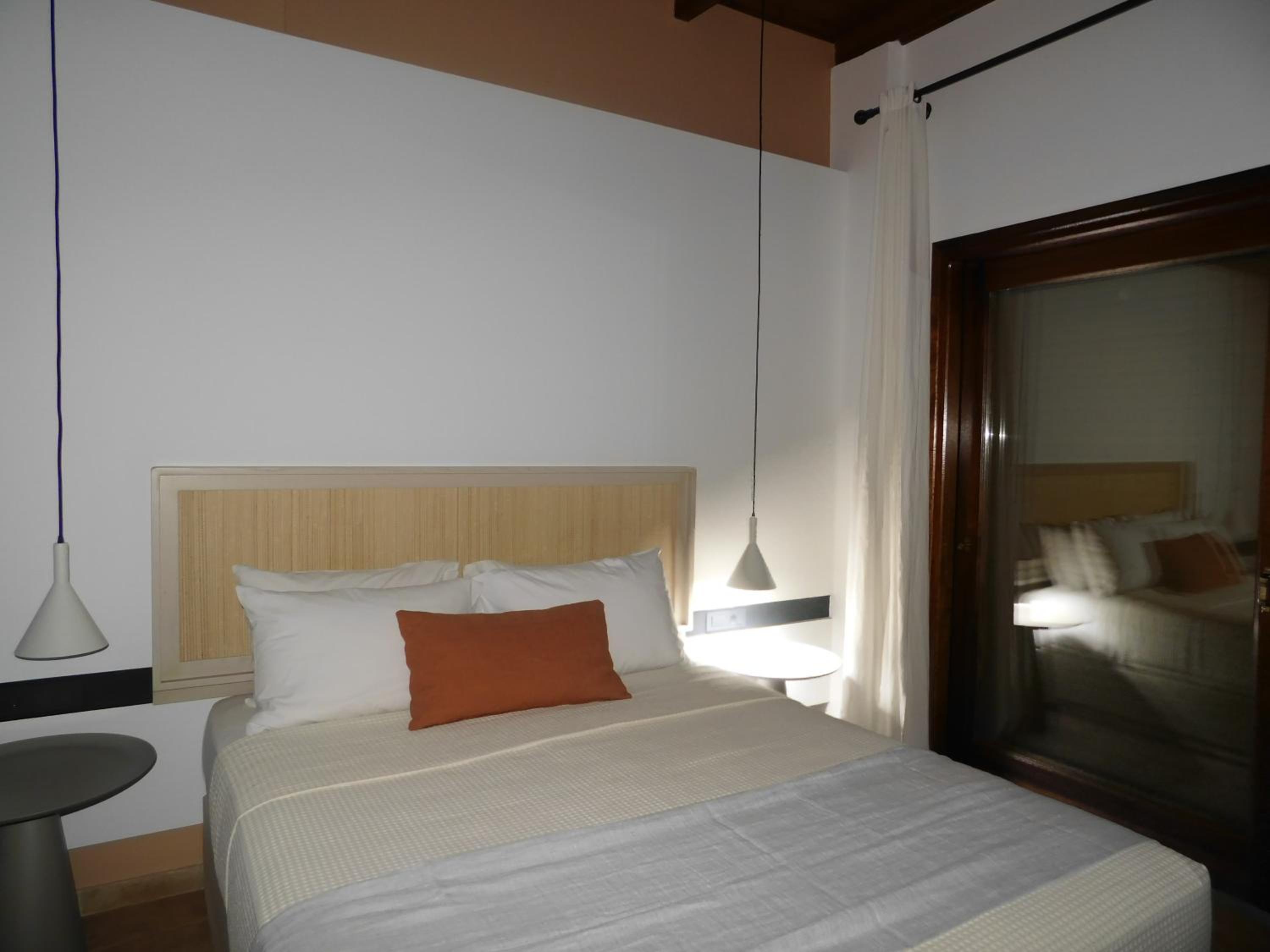 Deluxe Double Room with Sea View - Photo 1