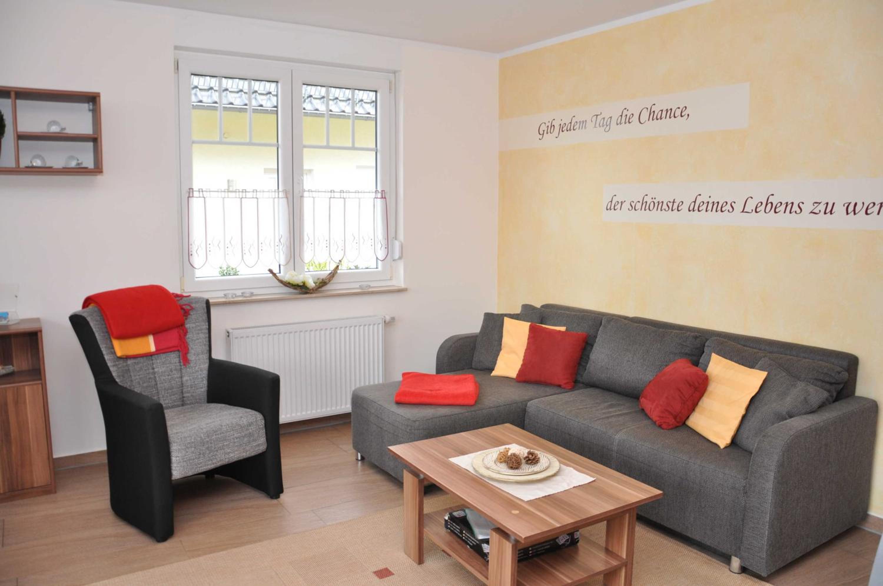 Two-Bedroom Apartment with Balcony and Terrace photo 3